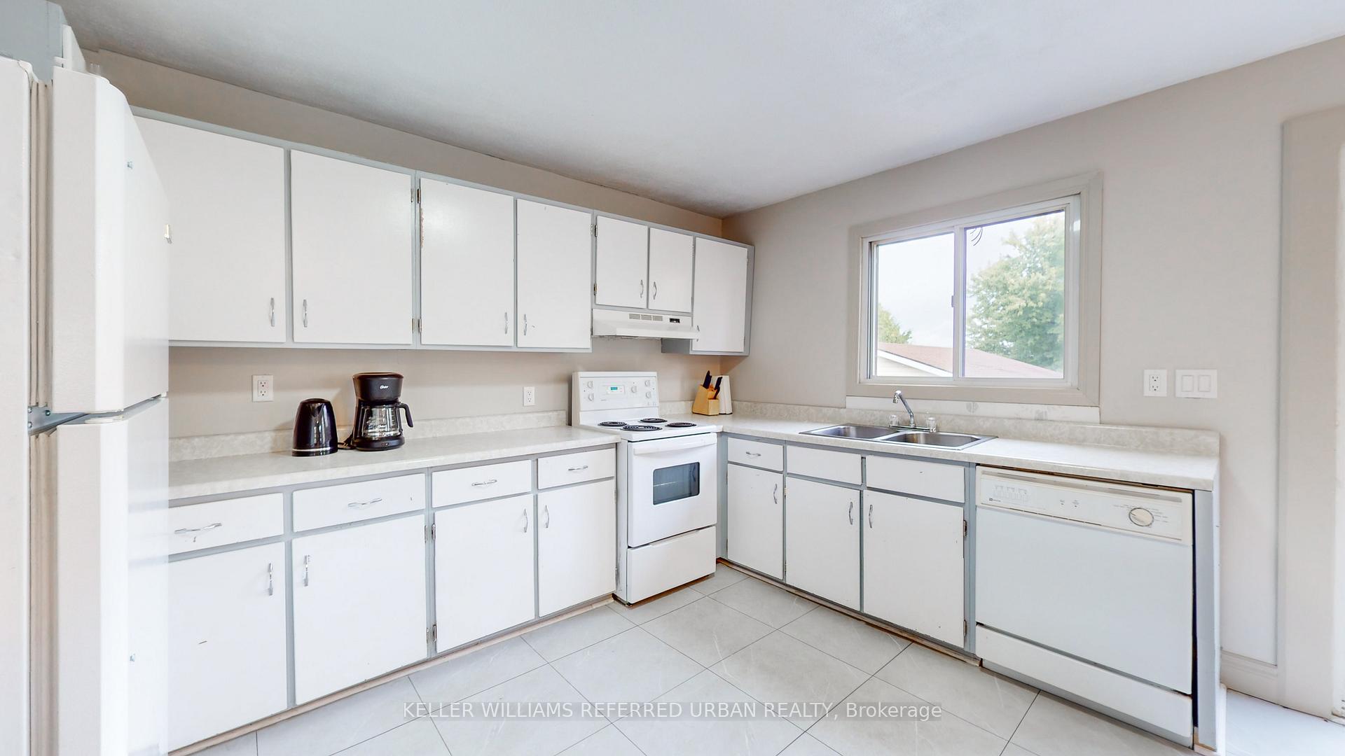Photo 7 of 33 Shelley Drive, Kawartha Lakes, Mariposa — HOMEH