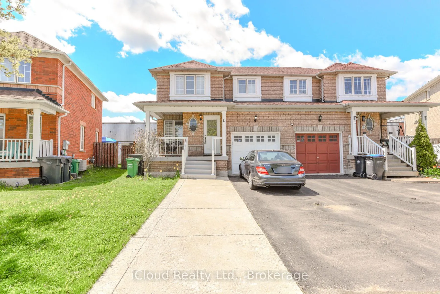 Photo 2 of 12 Bramcedar Crescent, Brampton, Northwest Sandalwood Parkway — HOMEH