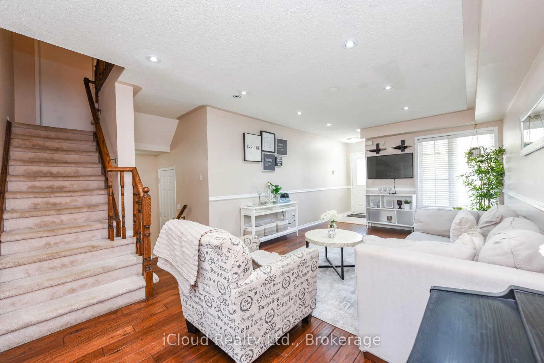 Photo 11 of 12 Bramcedar Crescent, Brampton, Northwest Sandalwood Parkway — HOMEH
