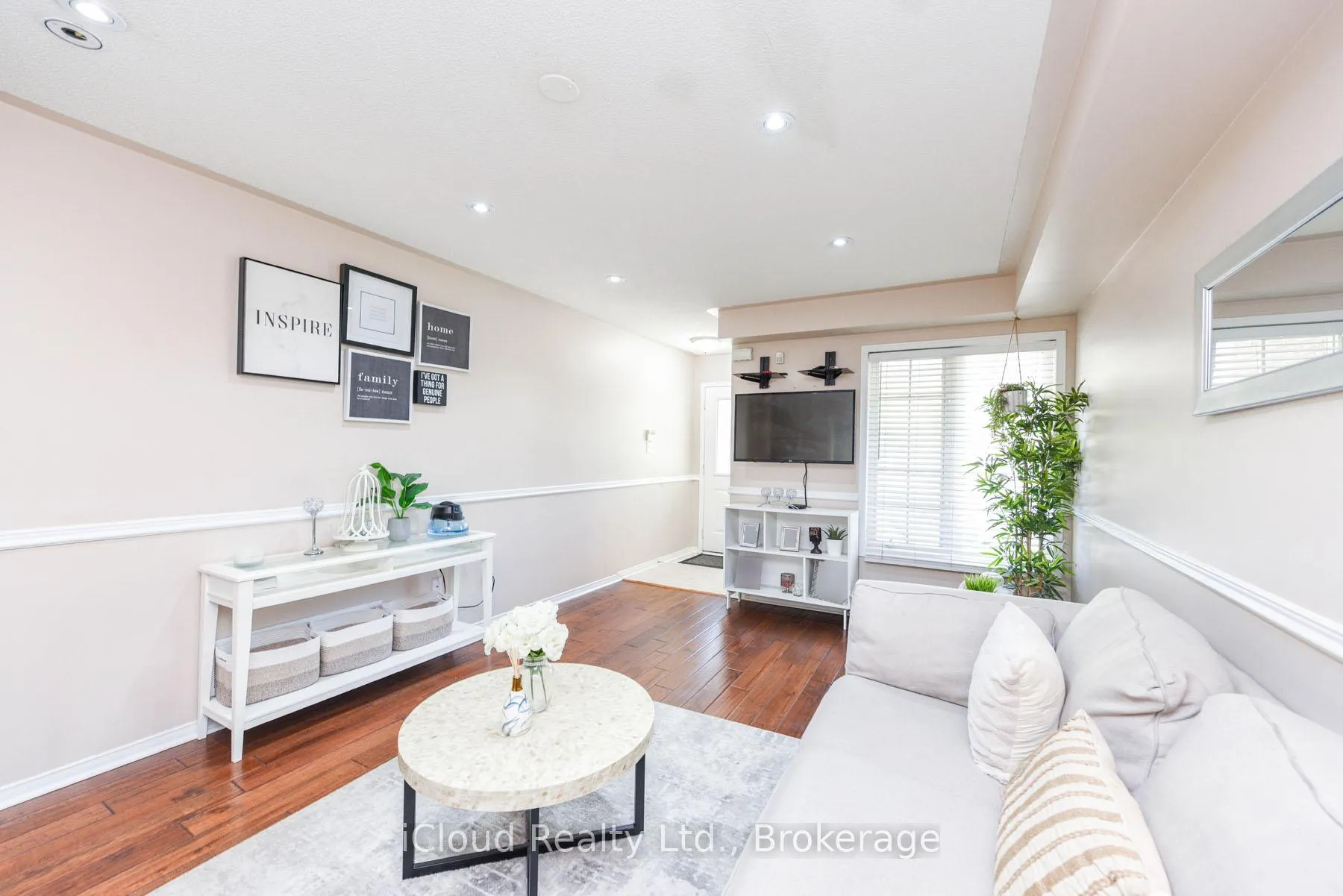 Photo 12 of 12 Bramcedar Crescent, Brampton, Northwest Sandalwood Parkway — HOMEH