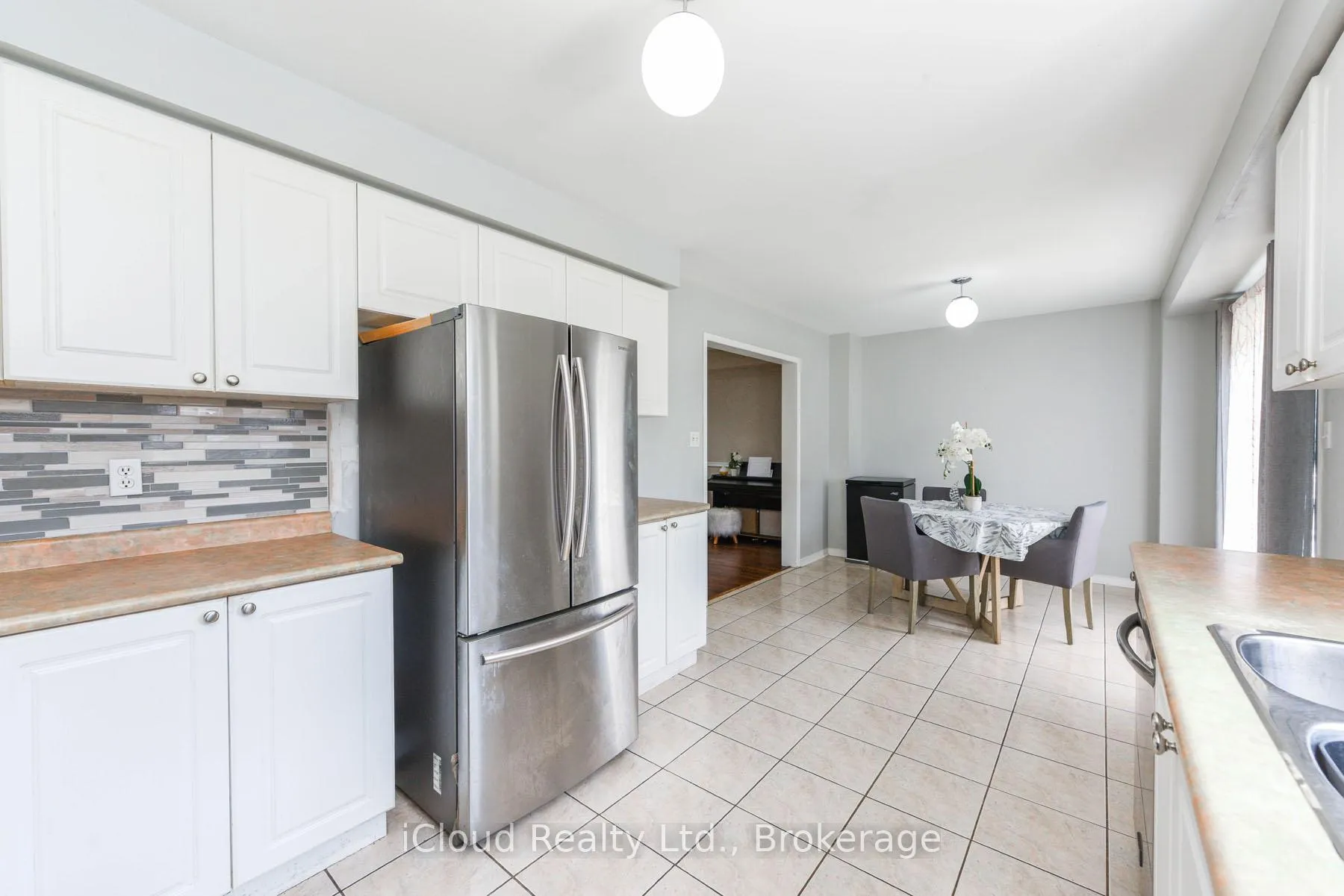 Photo 16 of 12 Bramcedar Crescent, Brampton, Northwest Sandalwood Parkway — HOMEH