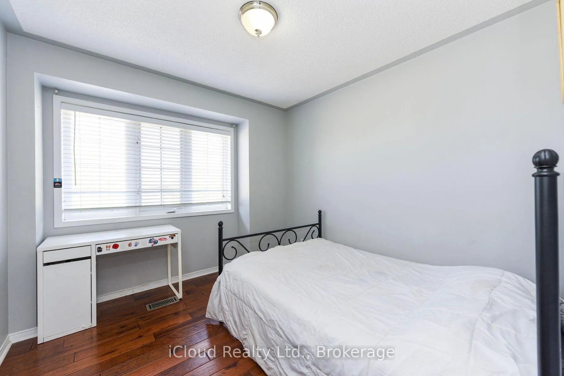 Photo 23 of 12 Bramcedar Crescent, Brampton, Northwest Sandalwood Parkway — HOMEH