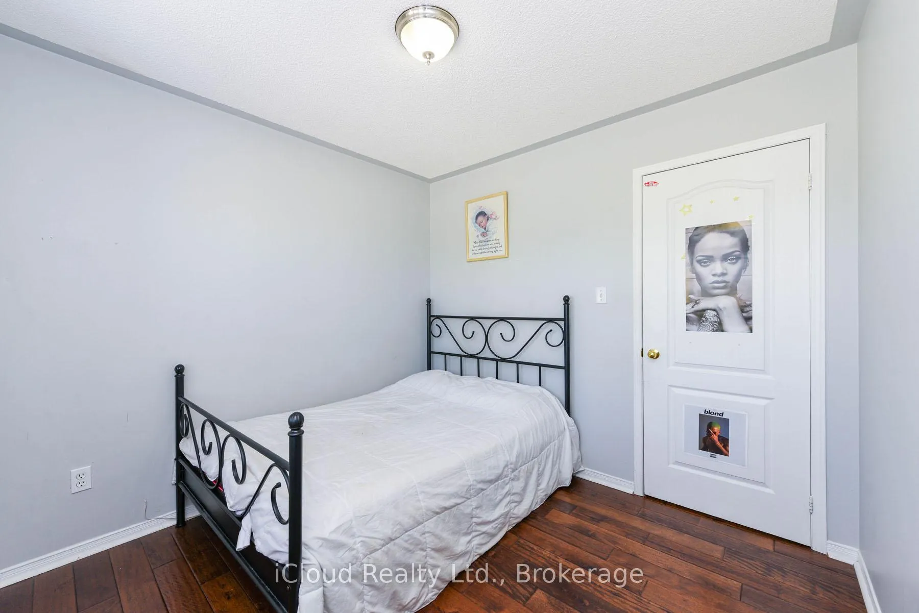 Photo 24 of 12 Bramcedar Crescent, Brampton, Northwest Sandalwood Parkway — HOMEH