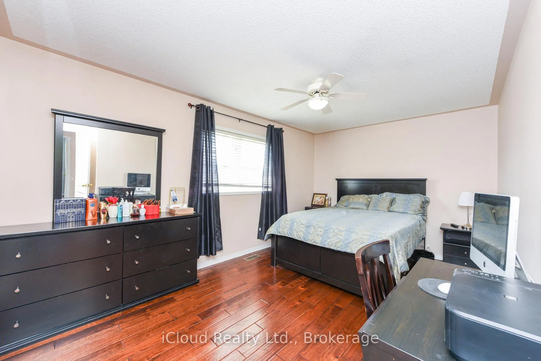 Photo 29 of 12 Bramcedar Crescent, Brampton, Northwest Sandalwood Parkway — HOMEH