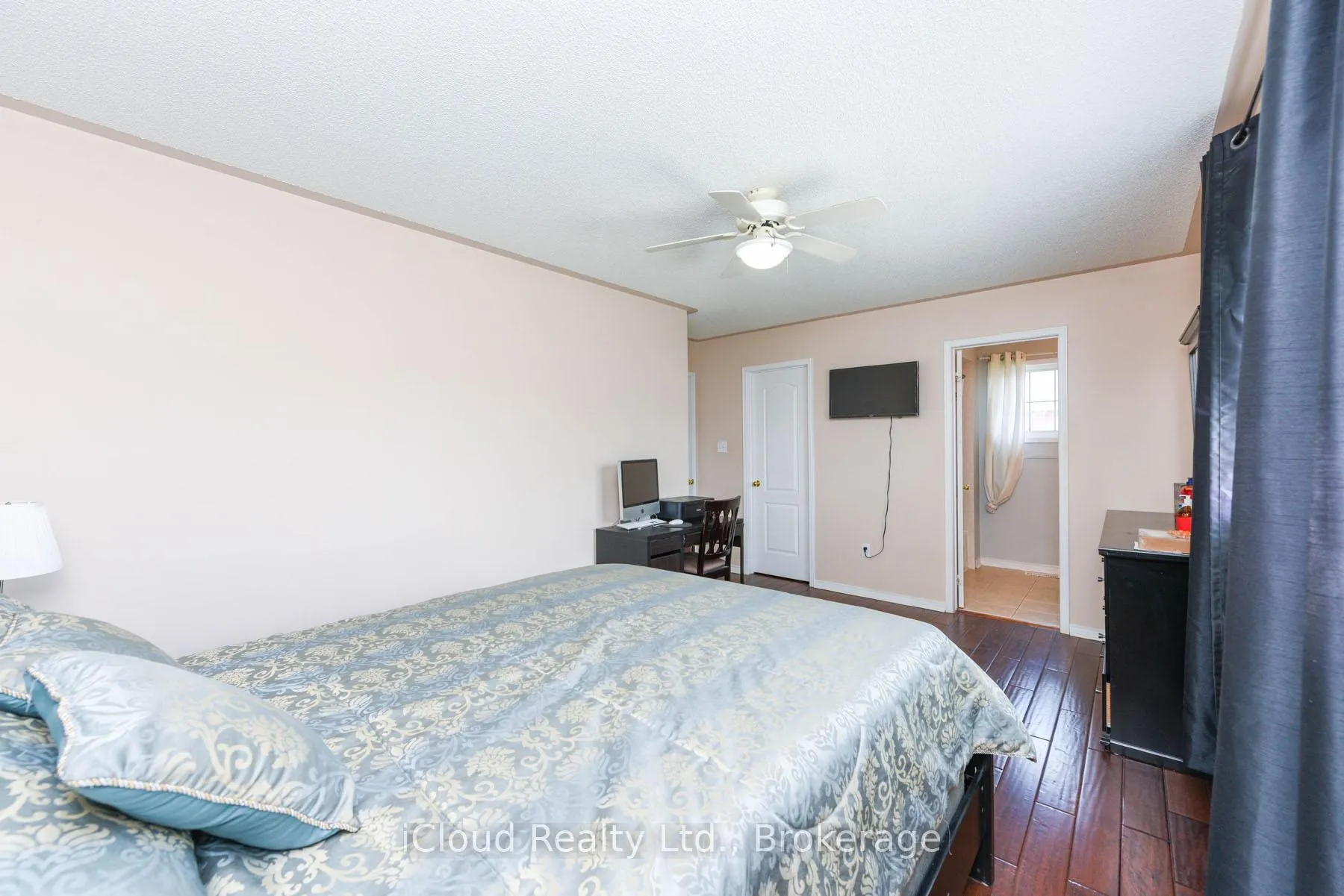 Photo 32 of 12 Bramcedar Crescent, Brampton, Northwest Sandalwood Parkway — HOMEH