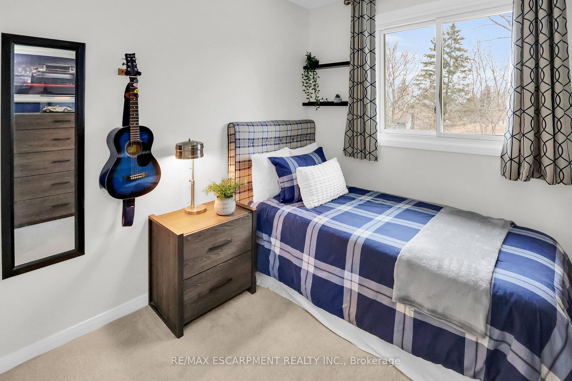 Photo 23 of 353 Lake Street, Grimsby, Grimsby Beach — HOMEH