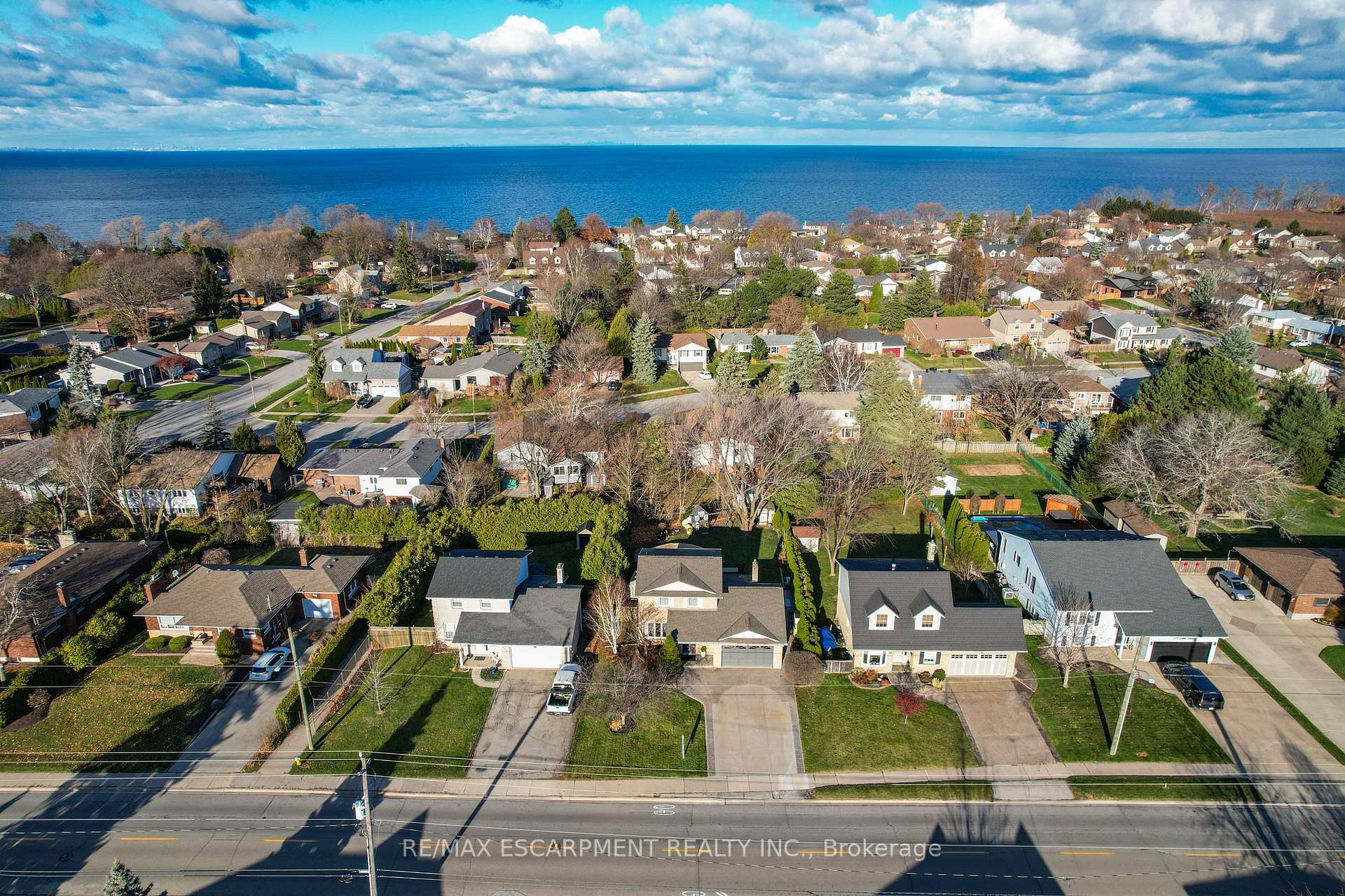 Photo 34 of 353 Lake Street, Grimsby, Grimsby Beach — HOMEH
