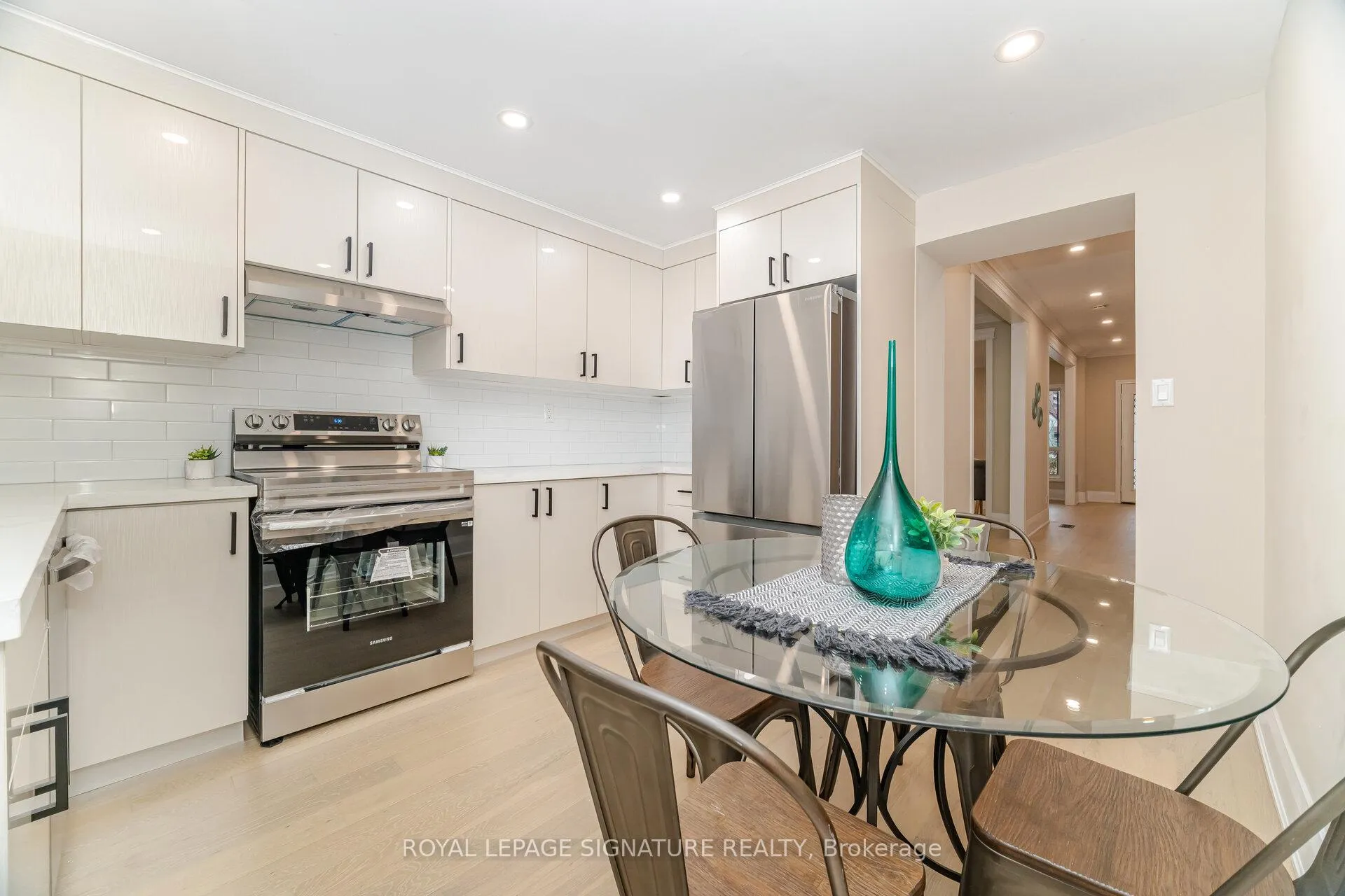 Photo 10 of 98 Birch Avenue, Hamilton, Gibson — HOMEH