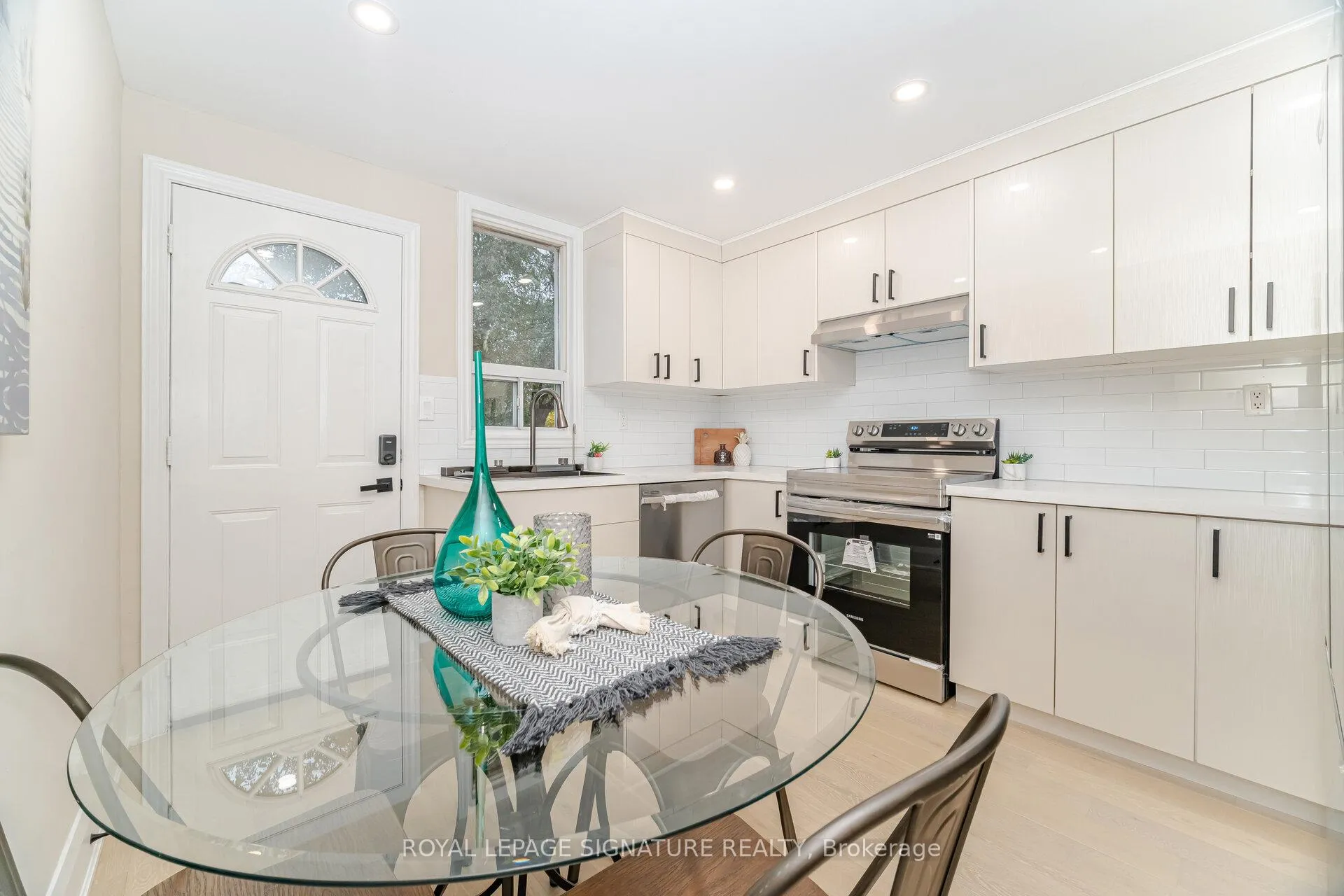 Photo 12 of 98 Birch Avenue, Hamilton, Gibson — HOMEH