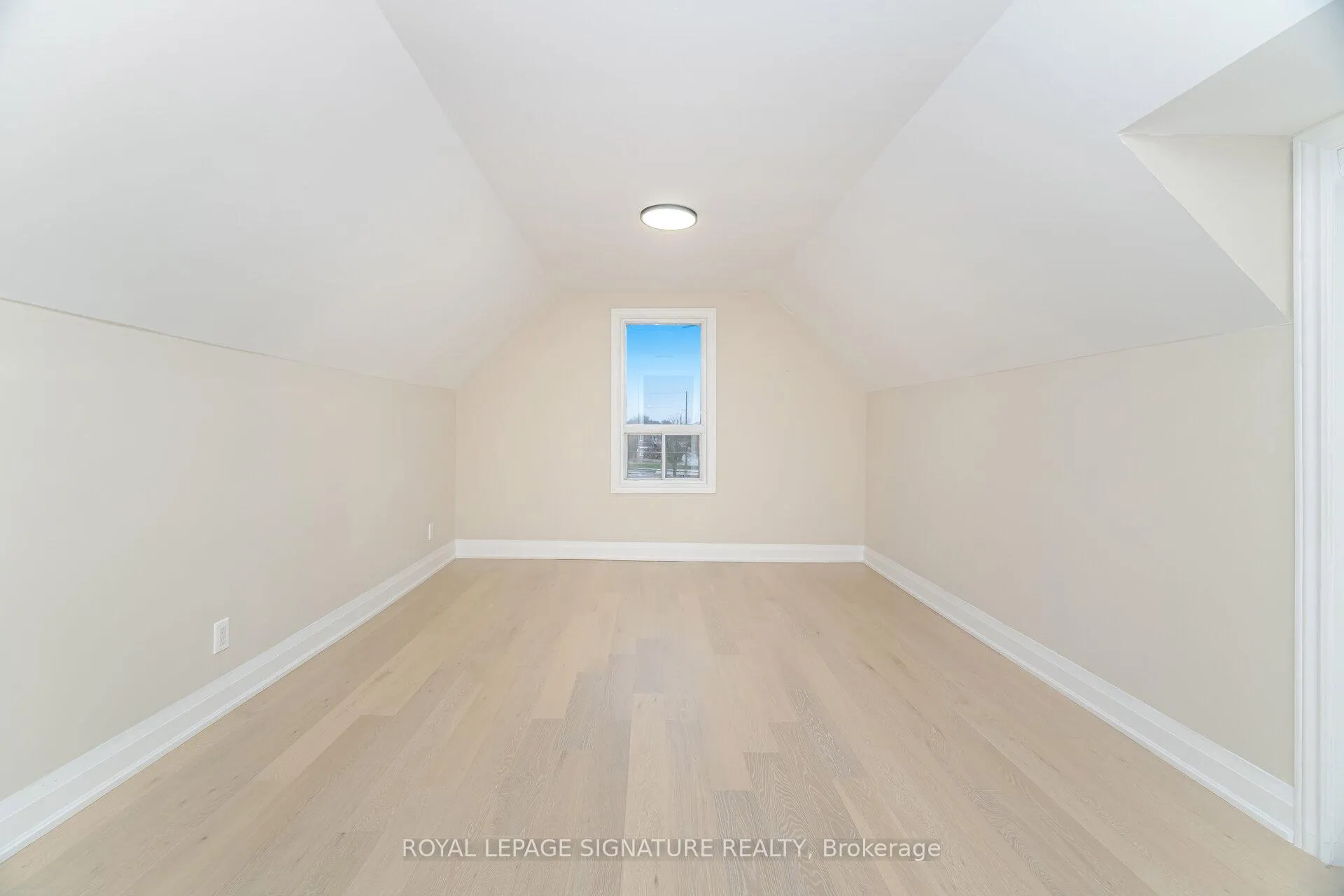 Photo 29 of 98 Birch Avenue, Hamilton, Gibson — HOMEH