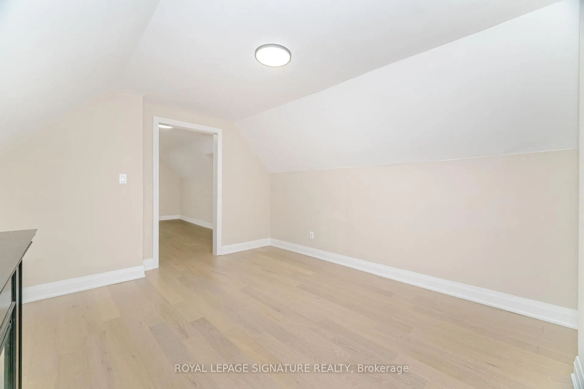 Photo 33 of 98 Birch Avenue, Hamilton, Gibson — HOMEH