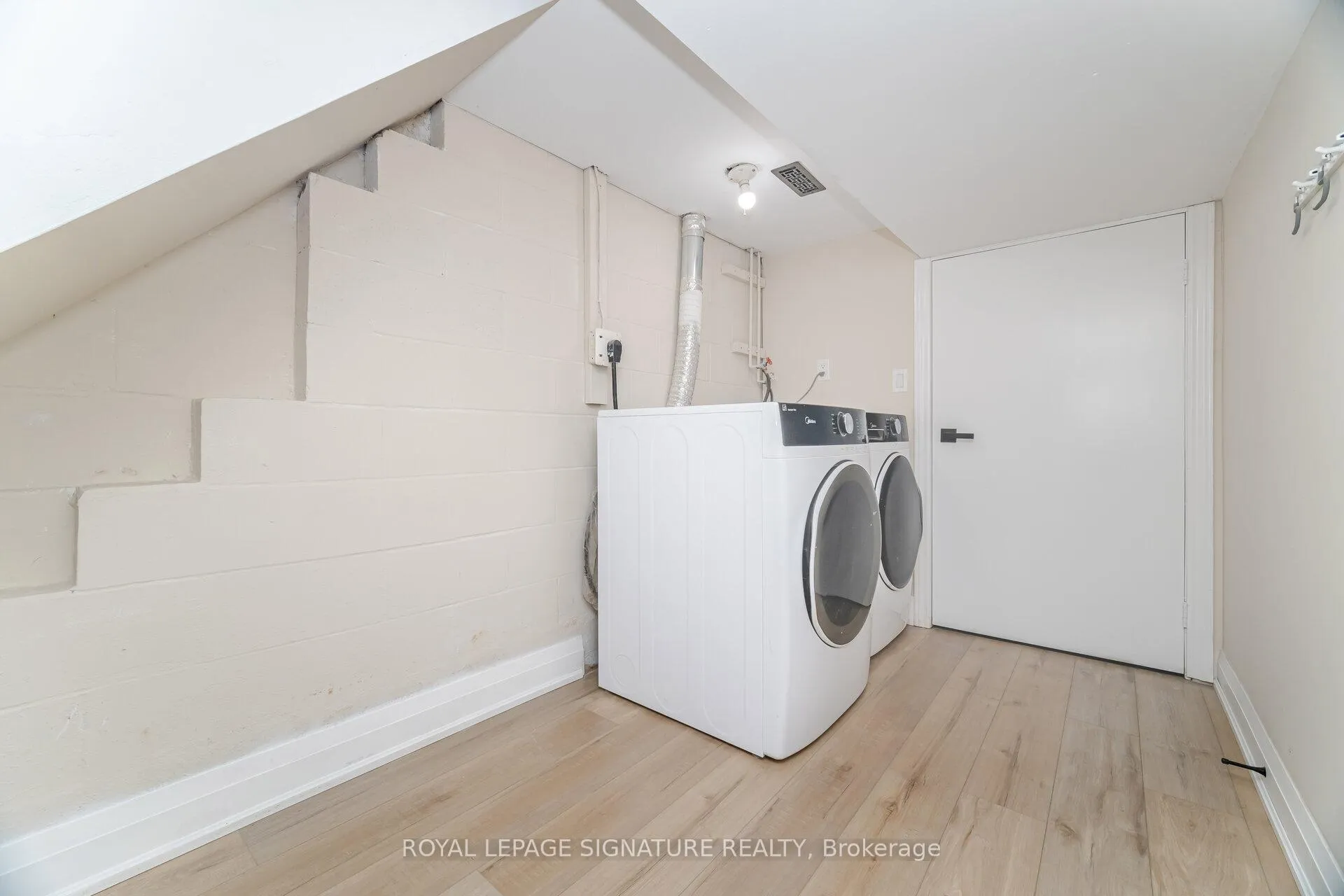 Photo 36 of 98 Birch Avenue, Hamilton, Gibson — HOMEH