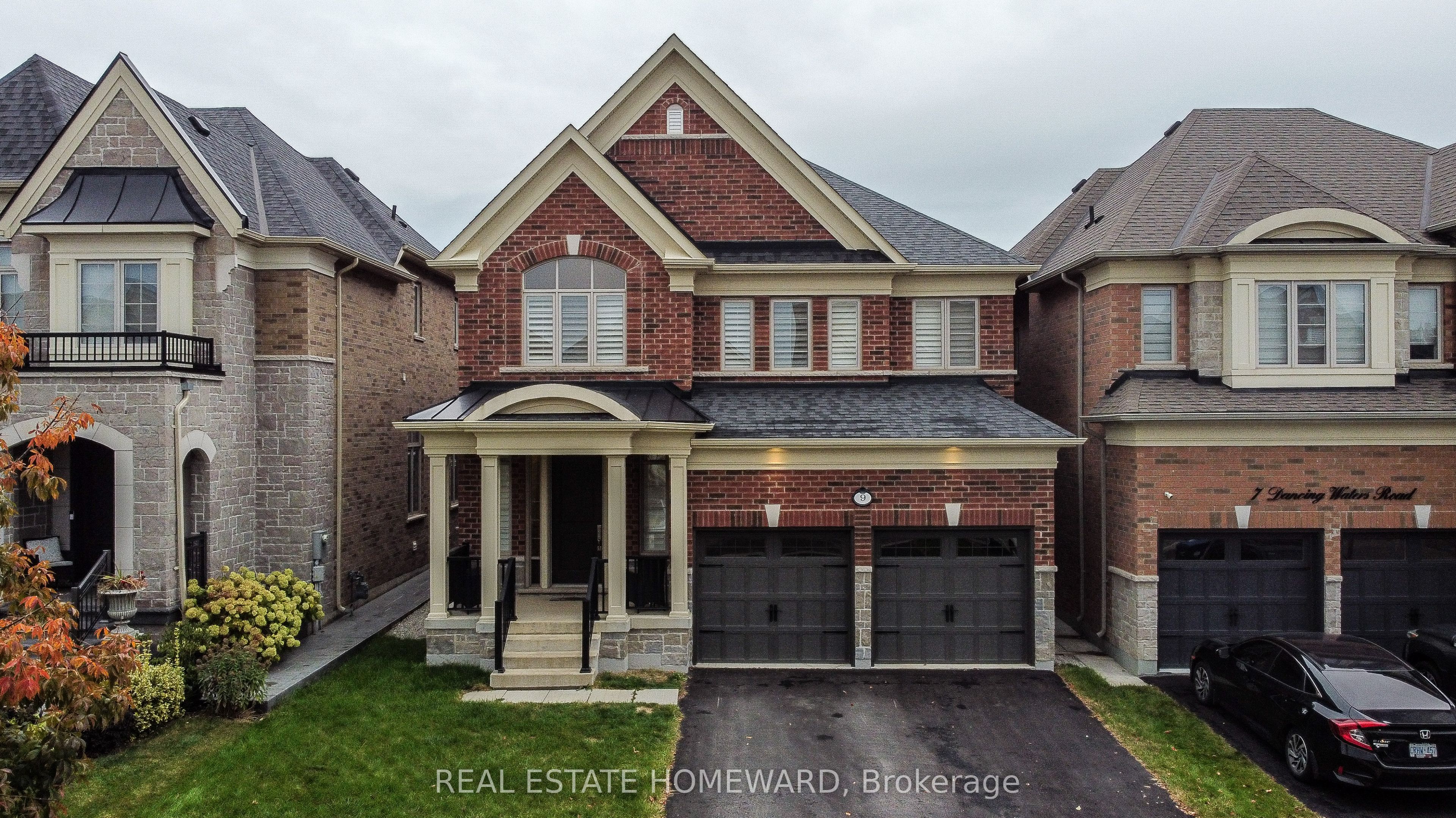 Photo 2 of 9 Dancing Waters Road, Brampton, Bram West — HOMEH