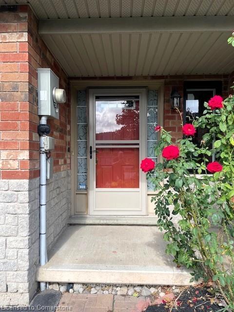 Photo 5 of 74 Magnolia Crescent, Grimsby, Grimsby West — HOMEH