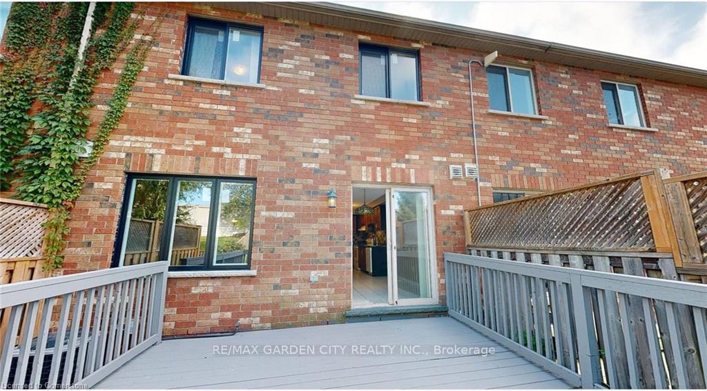 Photo 25 of 74 Magnolia Crescent, Grimsby, Grimsby West — HOMEH