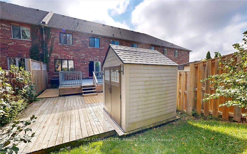Photo 27 of 74 Magnolia Crescent, Grimsby, Grimsby West — HOMEH