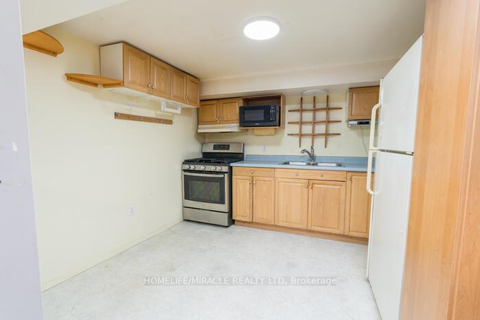 Photo 5 of 25 Elizabeth Street, Guelph, St. Patrick's Ward — HOMEH