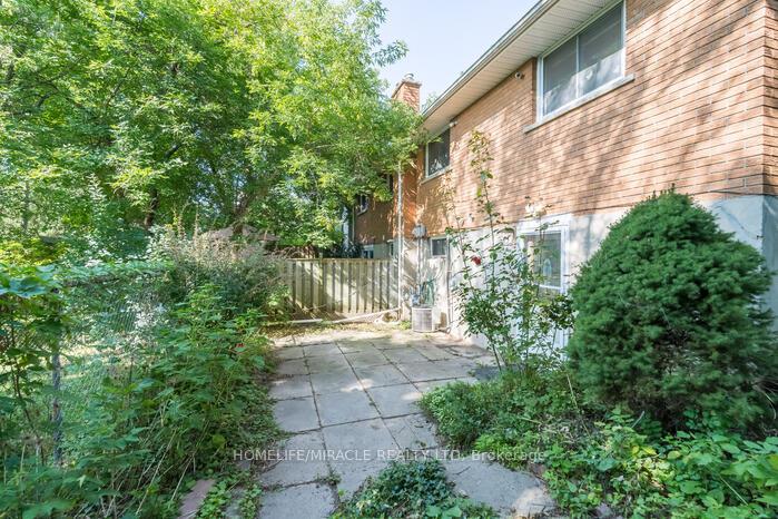 Photo 13 of 25 Elizabeth Street, Guelph, St. Patrick's Ward — HOMEH