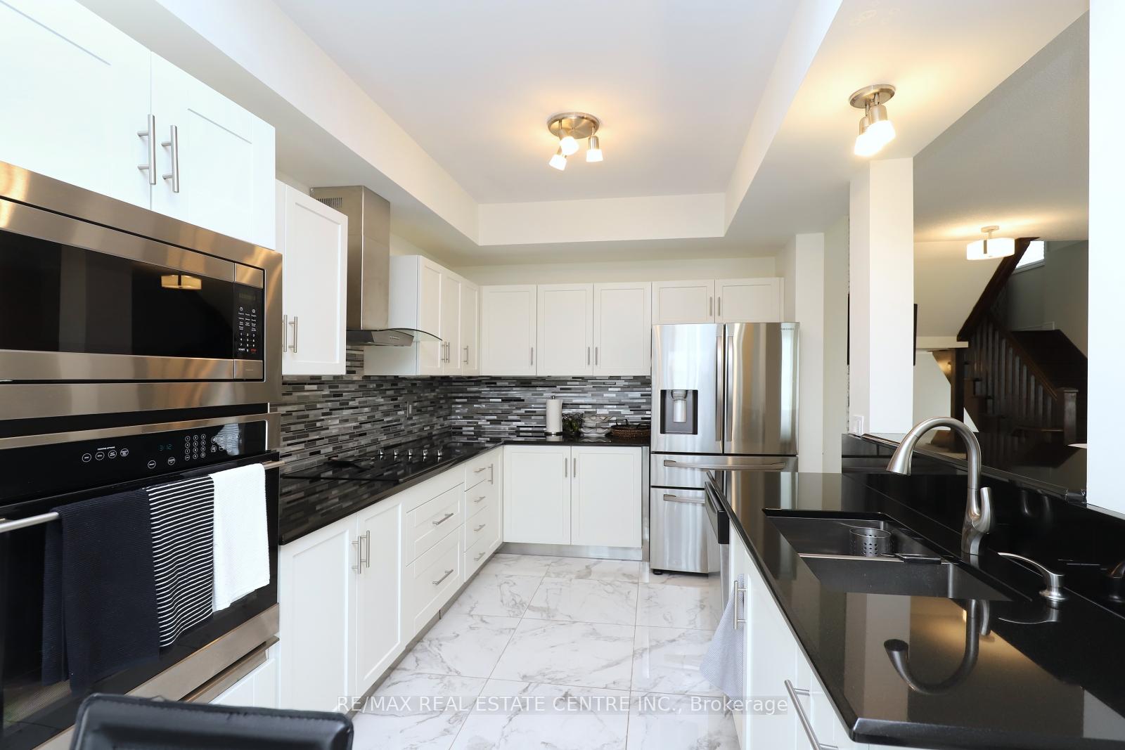 Photo 8 of Unit 53, 8 Lakelawn Road, Grimsby, Grimsby Beach — HOMEH