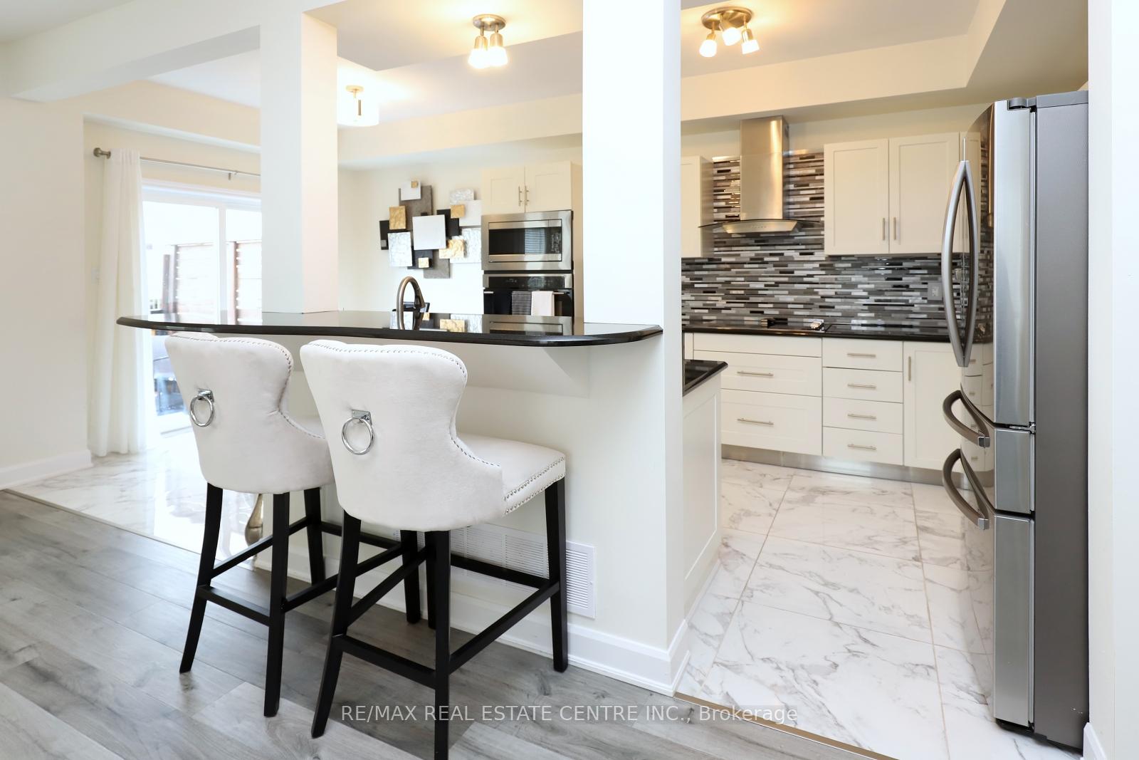 Photo 11 of Unit 53, 8 Lakelawn Road, Grimsby, Grimsby Beach — HOMEH