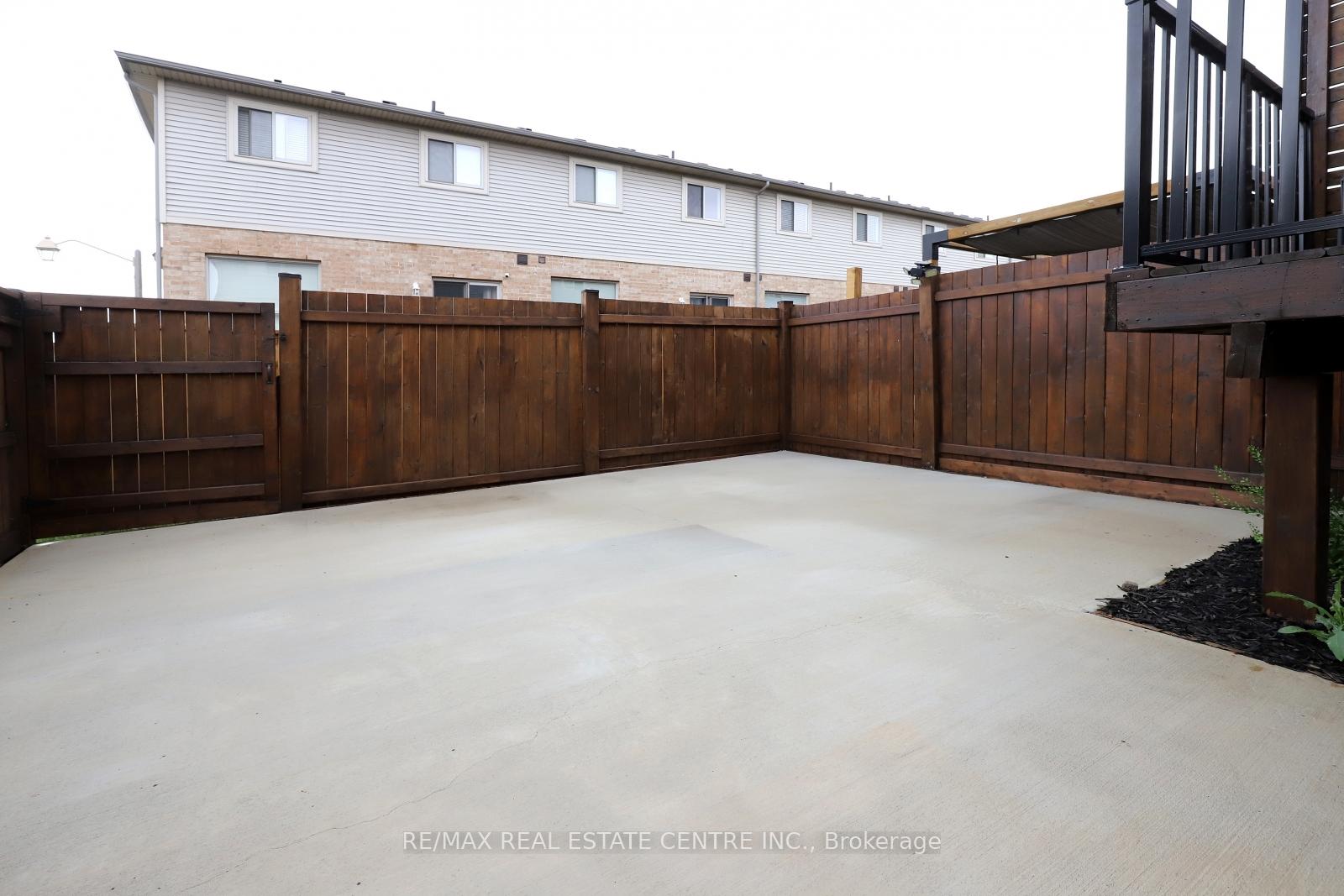 Photo 33 of Unit 53, 8 Lakelawn Road, Grimsby, Grimsby Beach — HOMEH