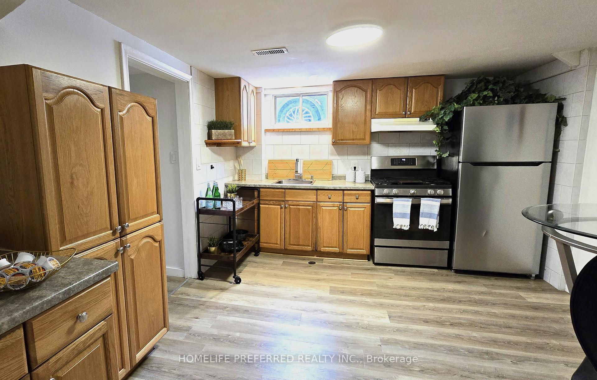 Photo 33 of 263 Clarke Drive, Peterborough, Northcrest Ward 5 — HOMEH