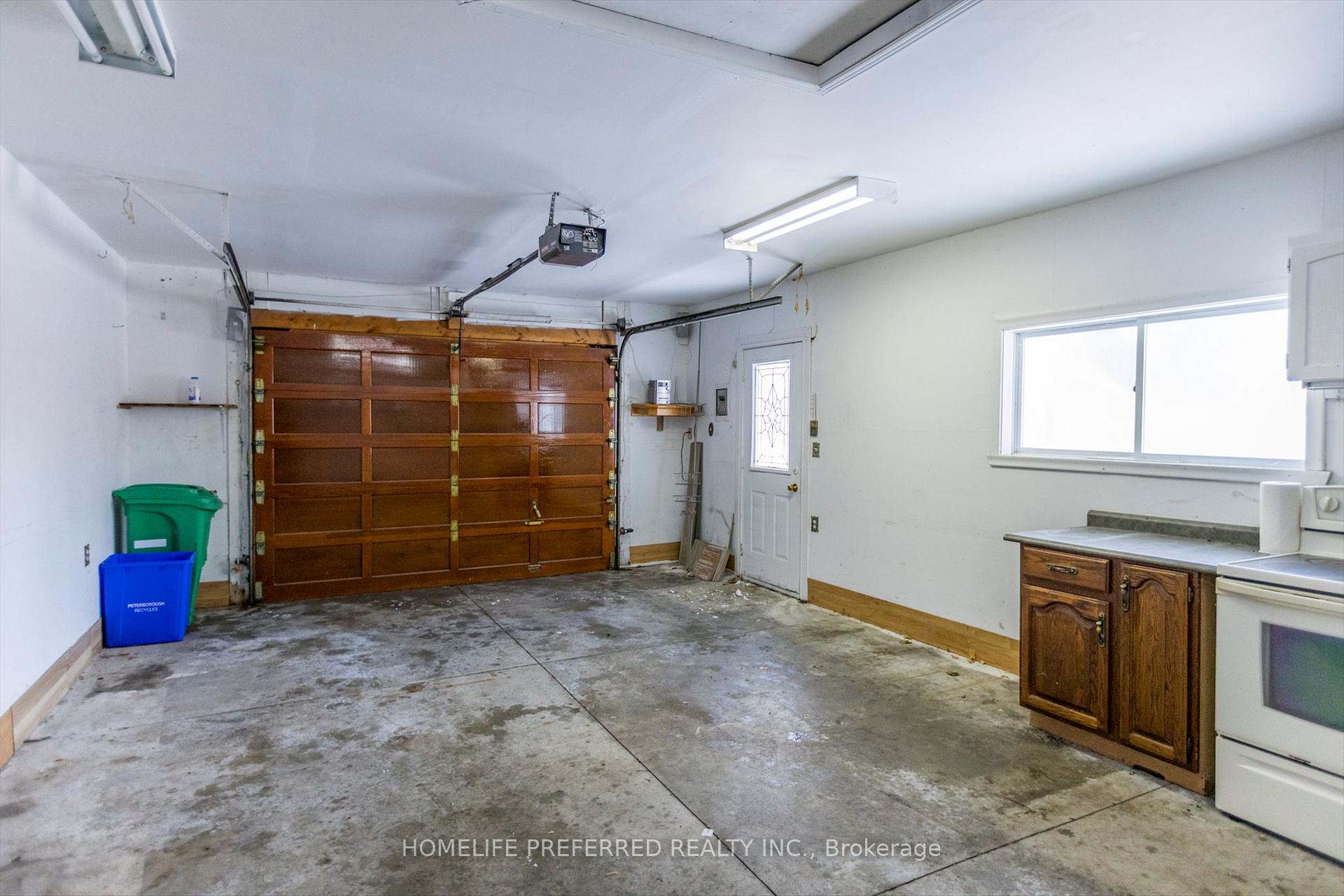 Photo 41 of 263 Clarke Drive, Peterborough, Northcrest Ward 5 — HOMEH