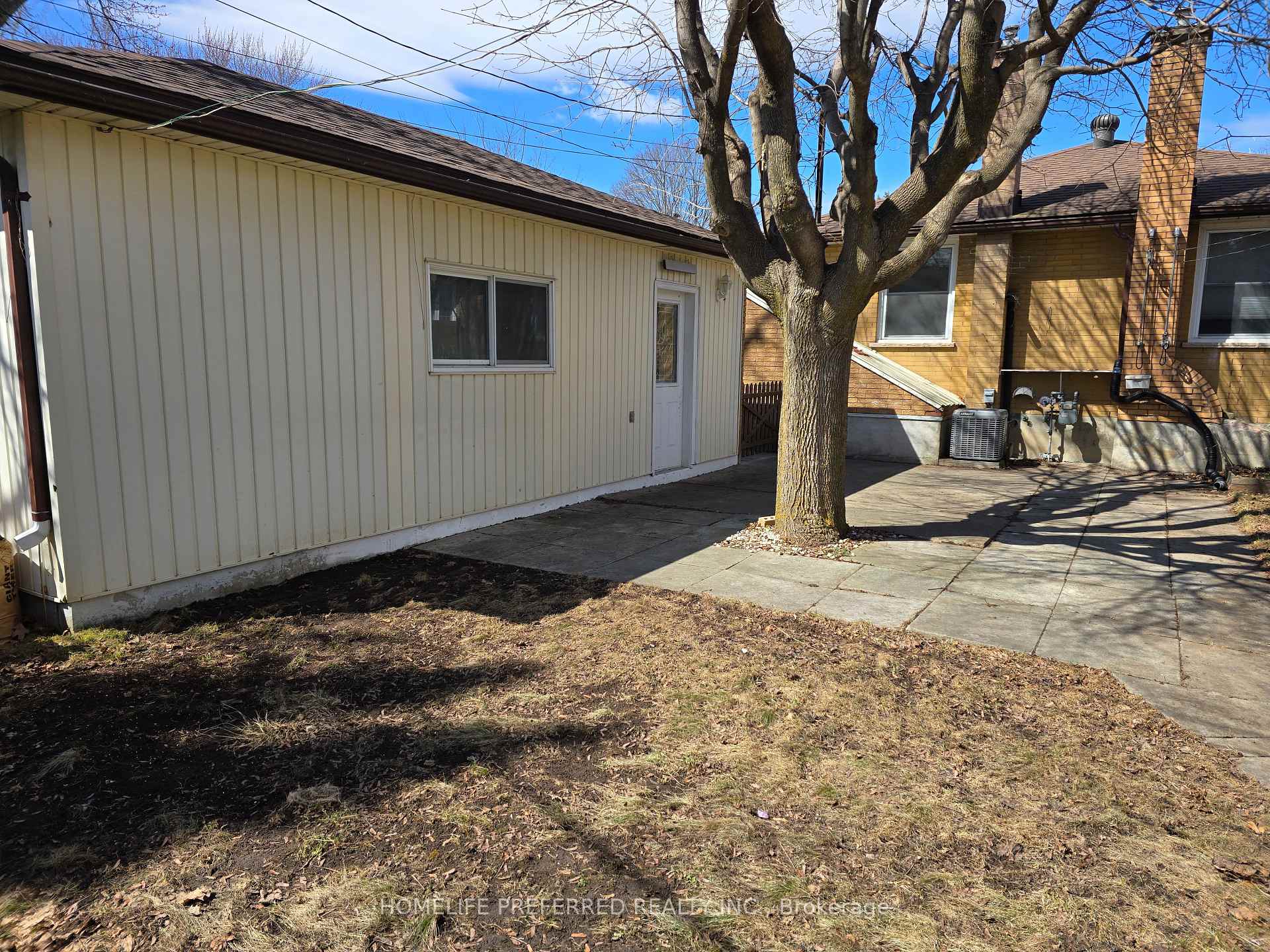 Photo 45 of 263 Clarke Drive, Peterborough, Northcrest Ward 5 — HOMEH