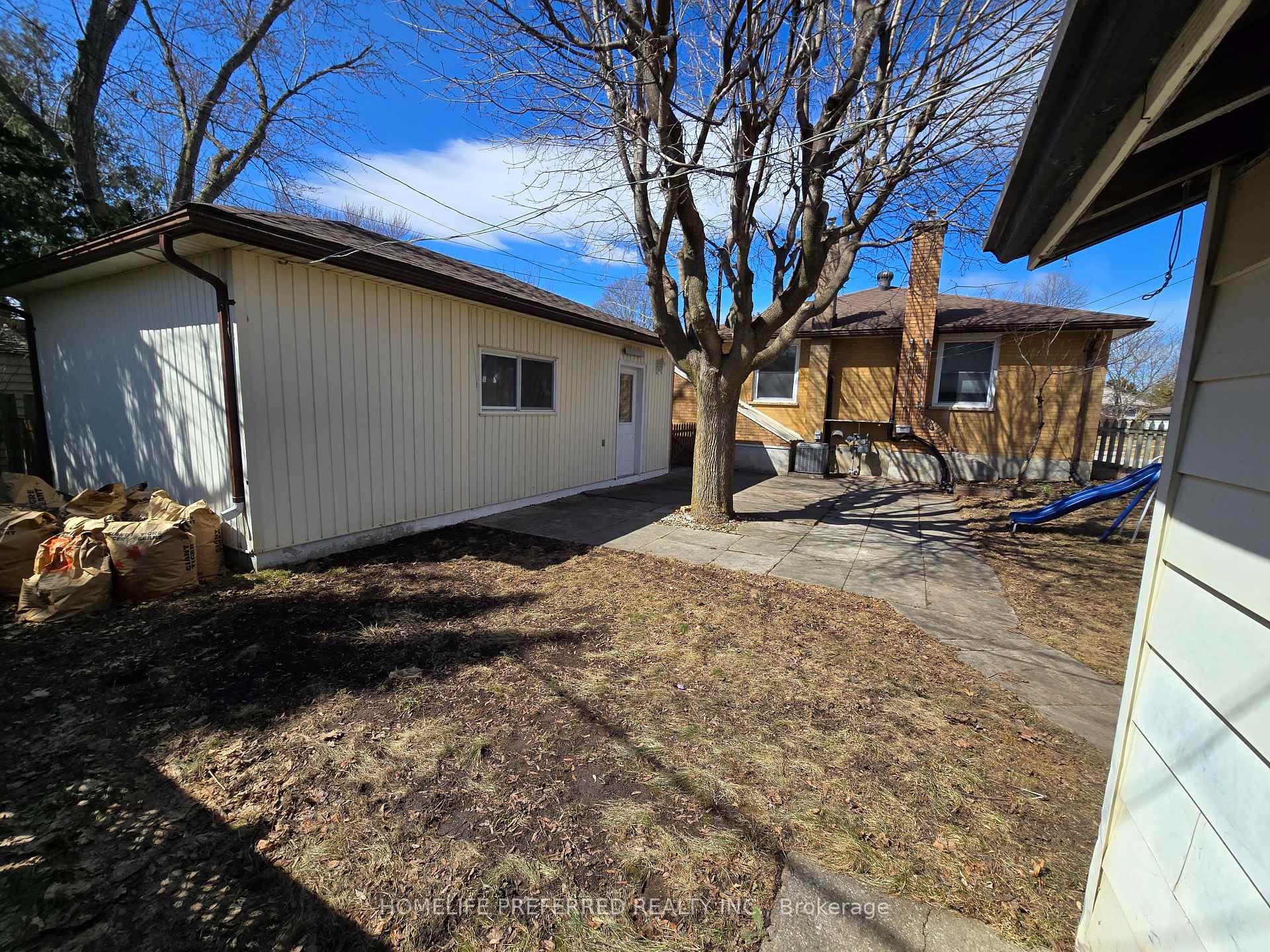 Photo 46 of 263 Clarke Drive, Peterborough, Northcrest Ward 5 — HOMEH