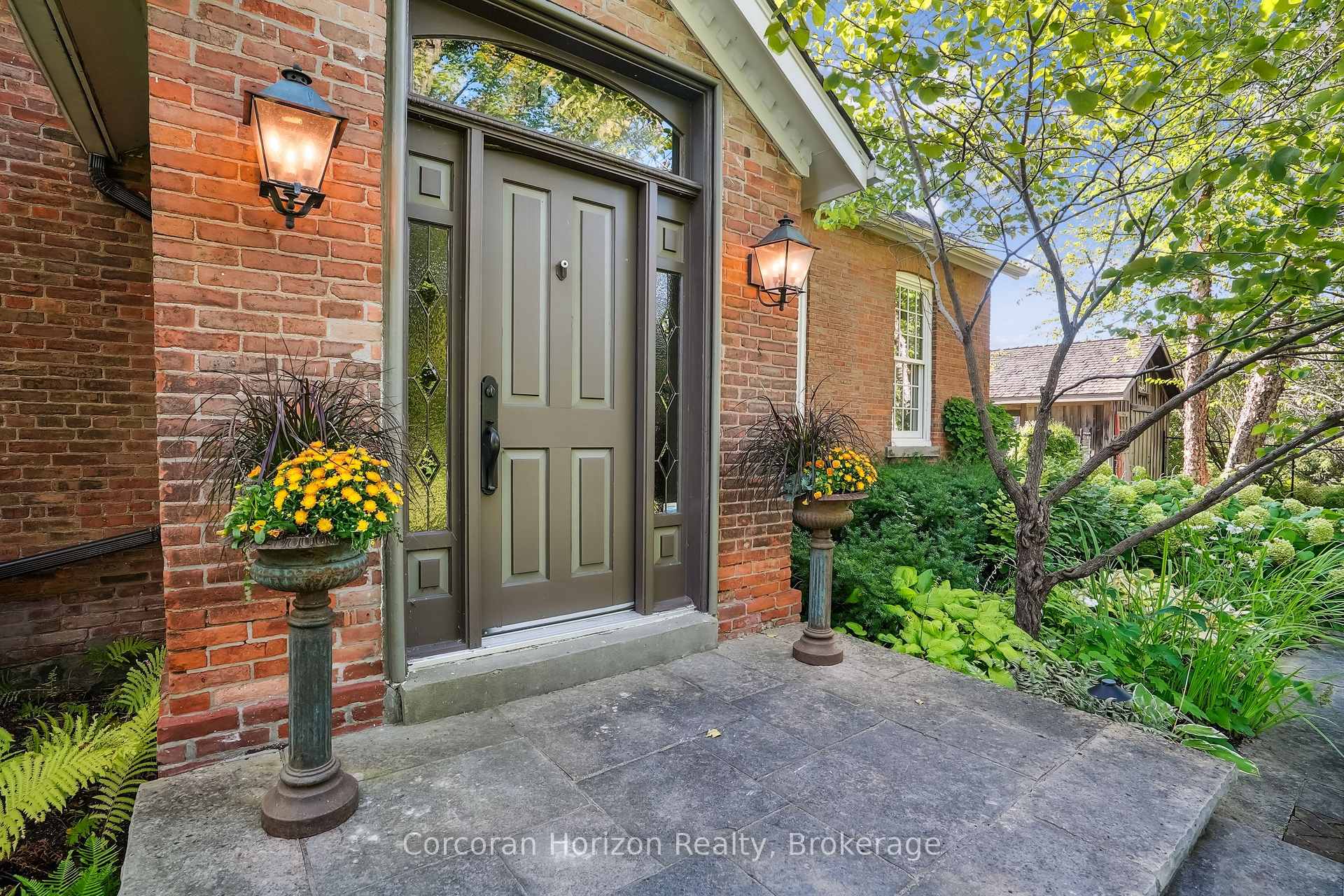 Photo 4 of 1553 Brock Road, Hamilton, Rural Flamborough — HOMEH