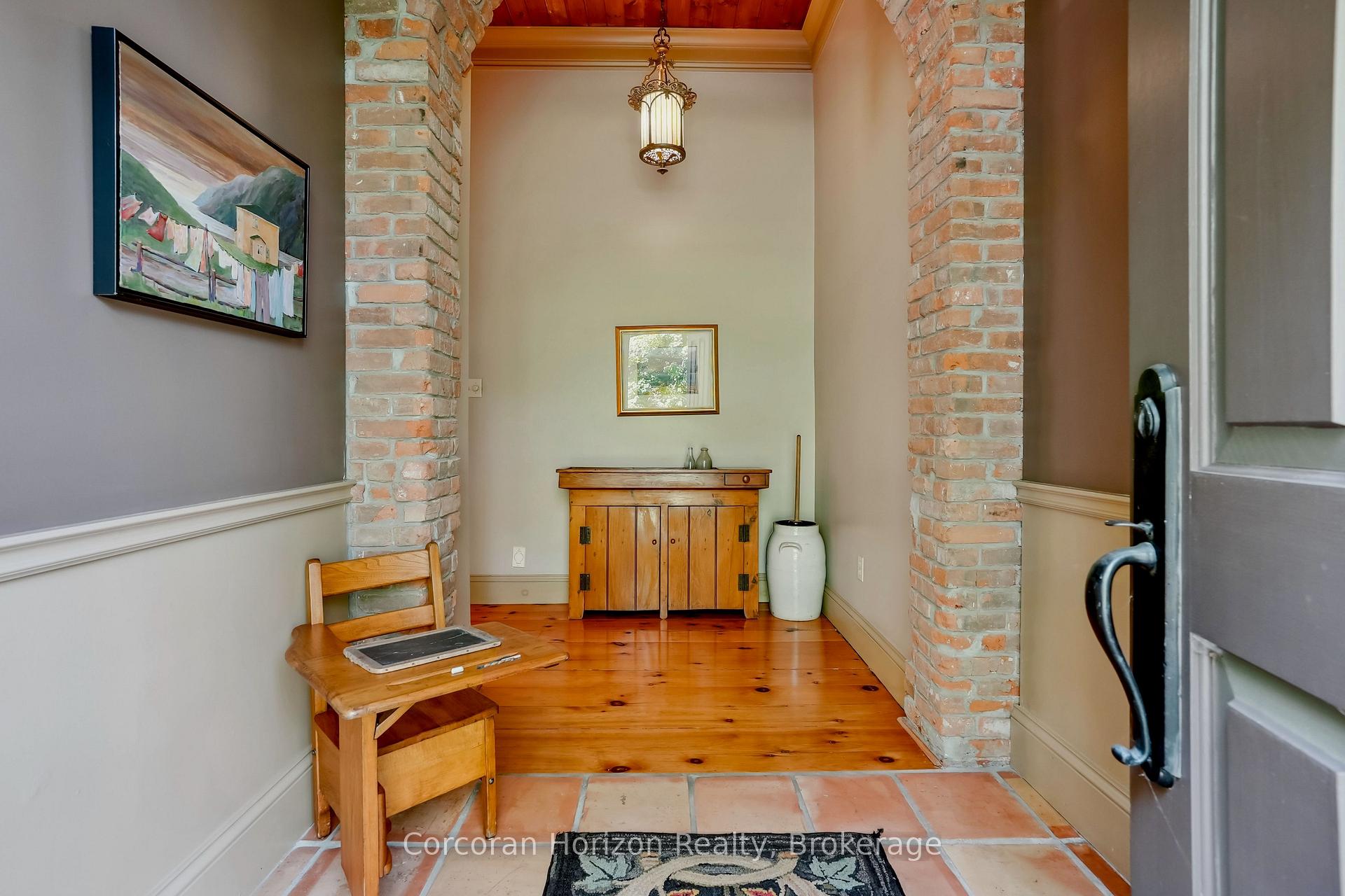 Photo 6 of 1553 Brock Road, Hamilton, Rural Flamborough — HOMEH