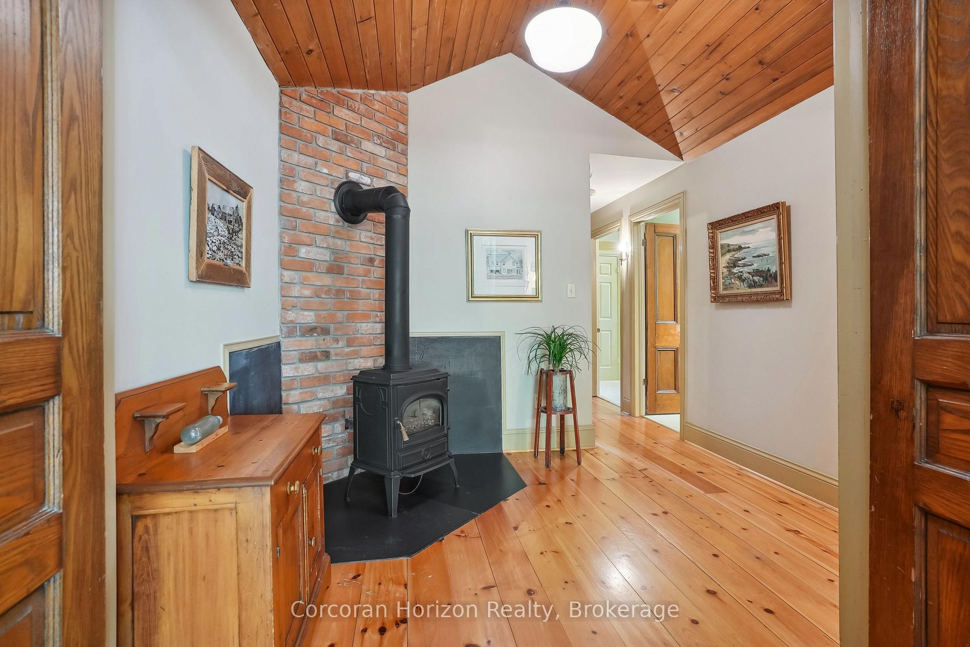 Photo 30 of 1553 Brock Road, Hamilton, Rural Flamborough — HOMEH