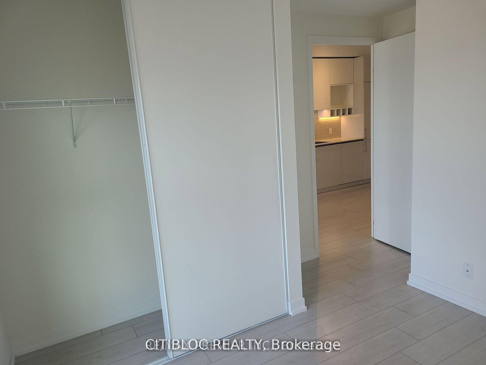Photo 10 of Unit 5010, 950 Portage Pkwy, Vaughan, Concord — HOMEH