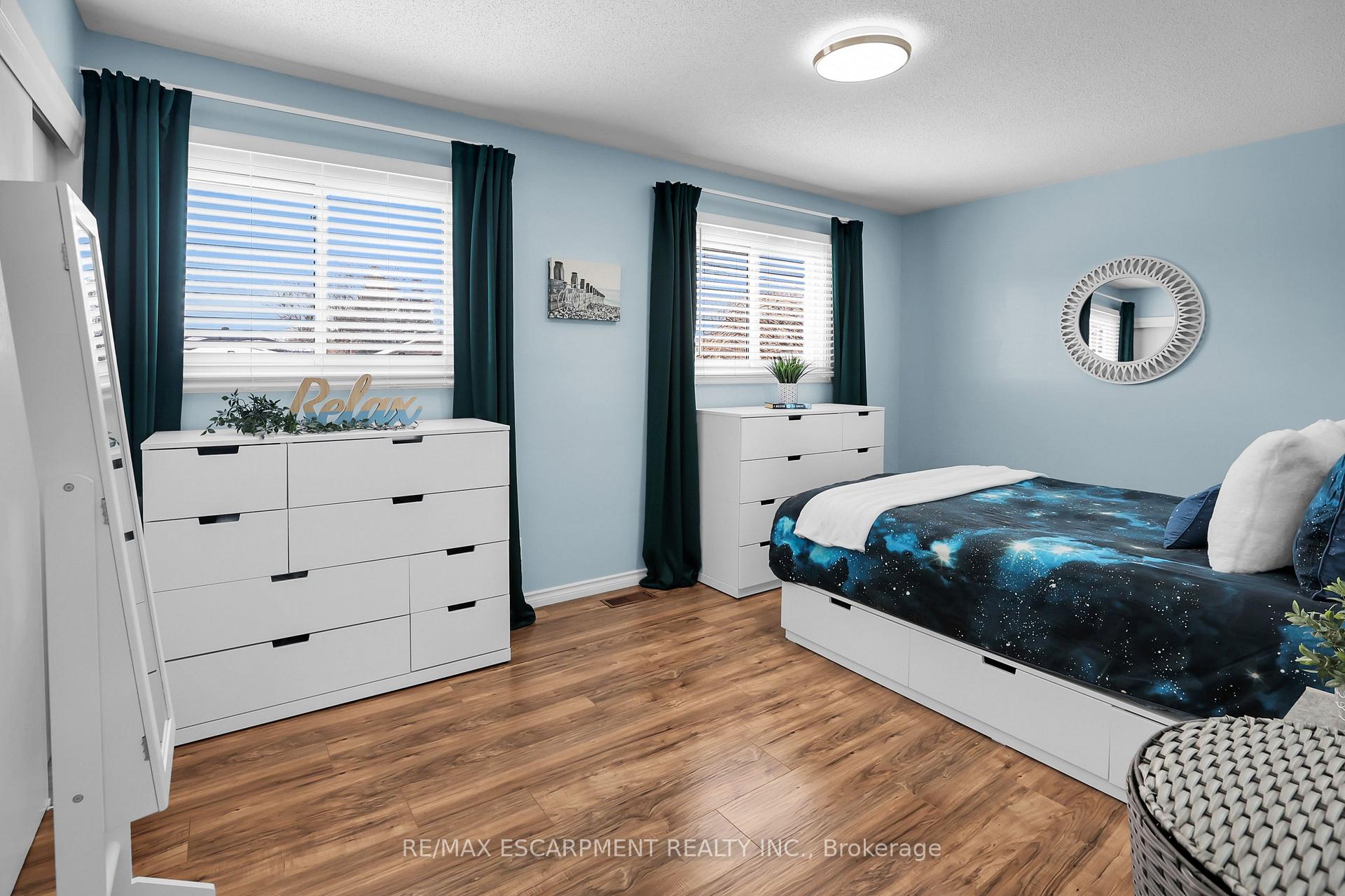 Photo 13 of 39 Diana Avenue, Grimsby, Grimsby Beach — HOMEH