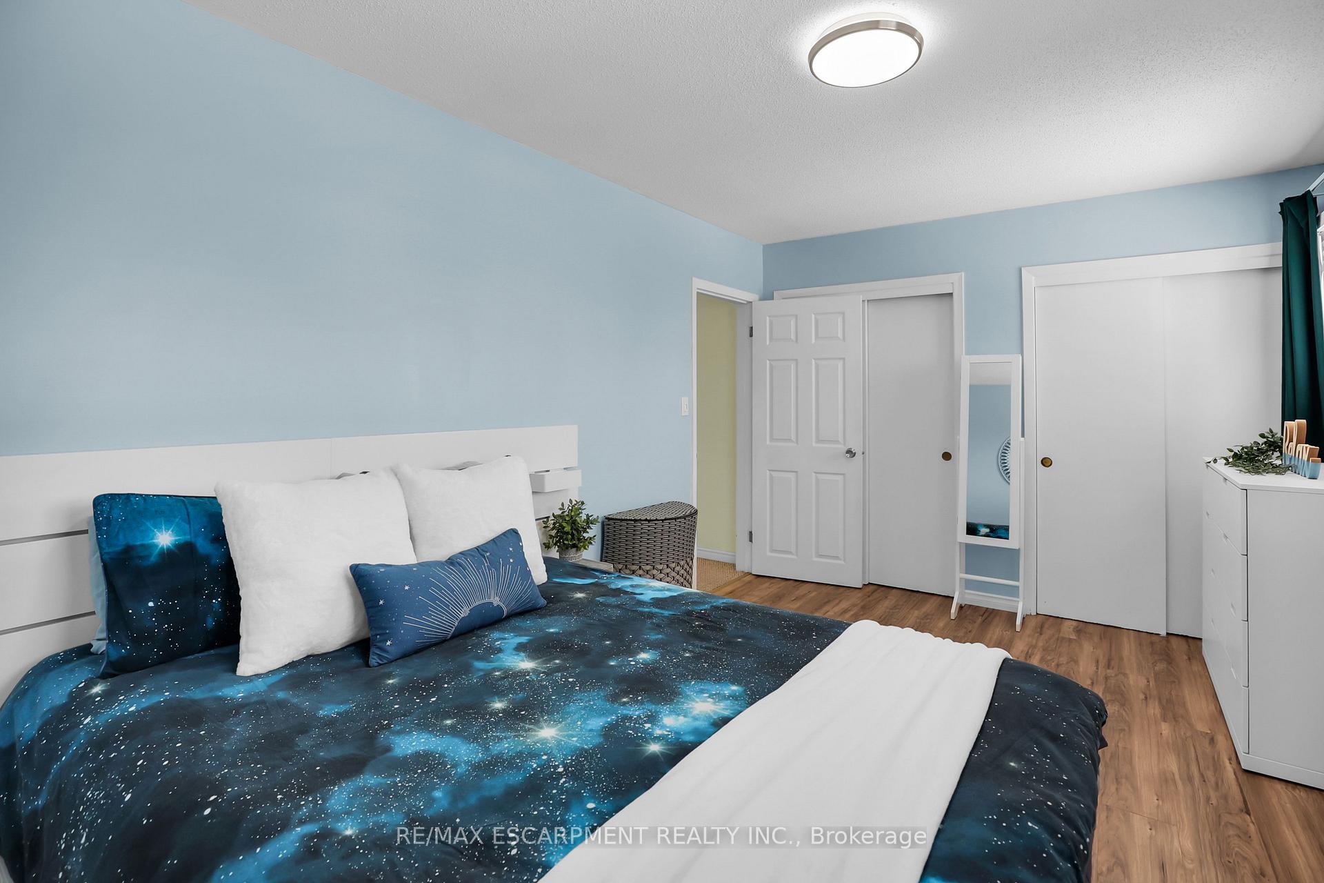 Photo 14 of 39 Diana Avenue, Grimsby, Grimsby Beach — HOMEH