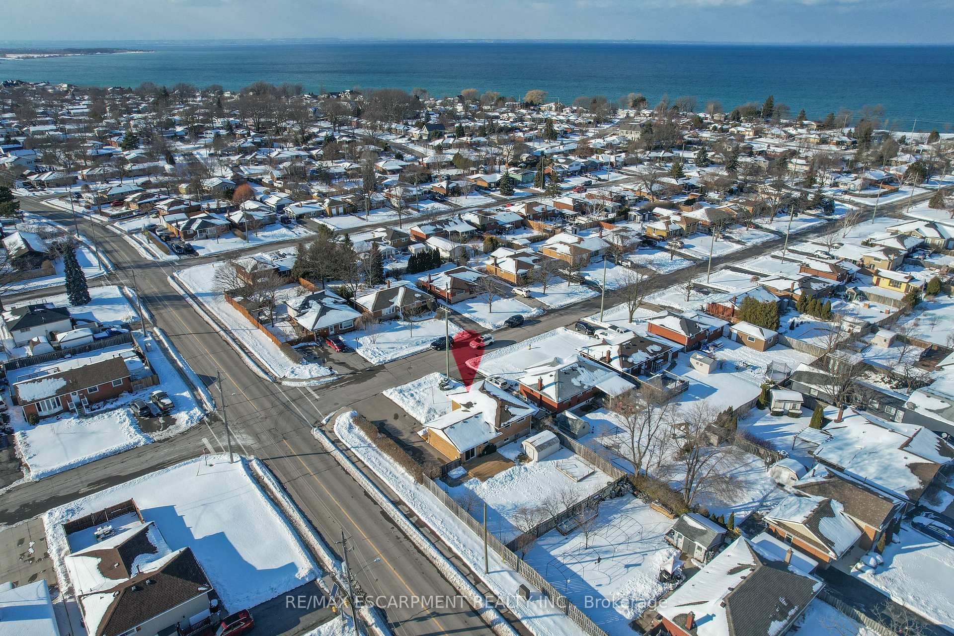 Photo 25 of 39 Diana Avenue, Grimsby, Grimsby Beach — HOMEH