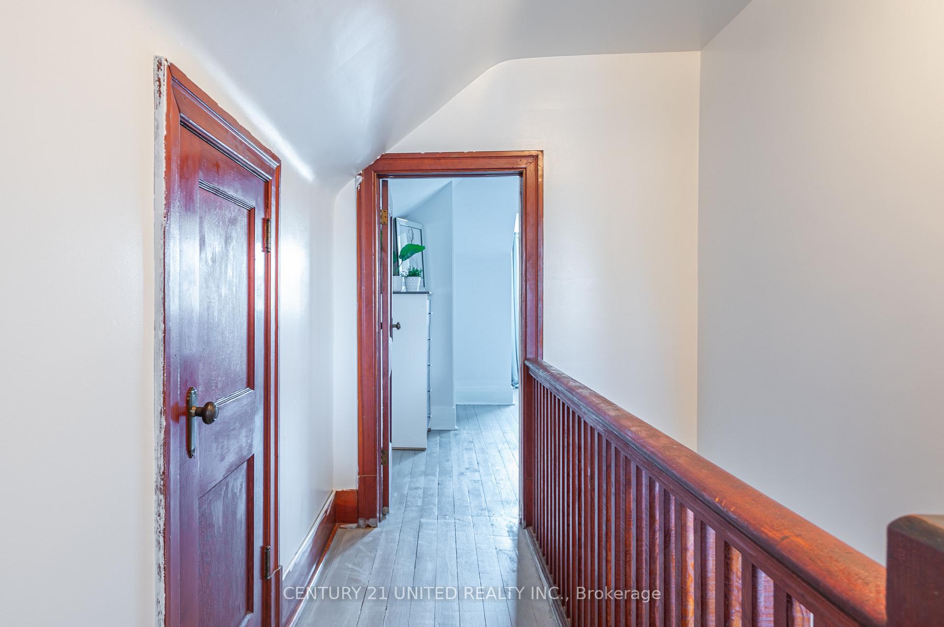 Photo 24 of 741 Third Avenue, Peterborough, Otonabee Ward 1 — HOMEH