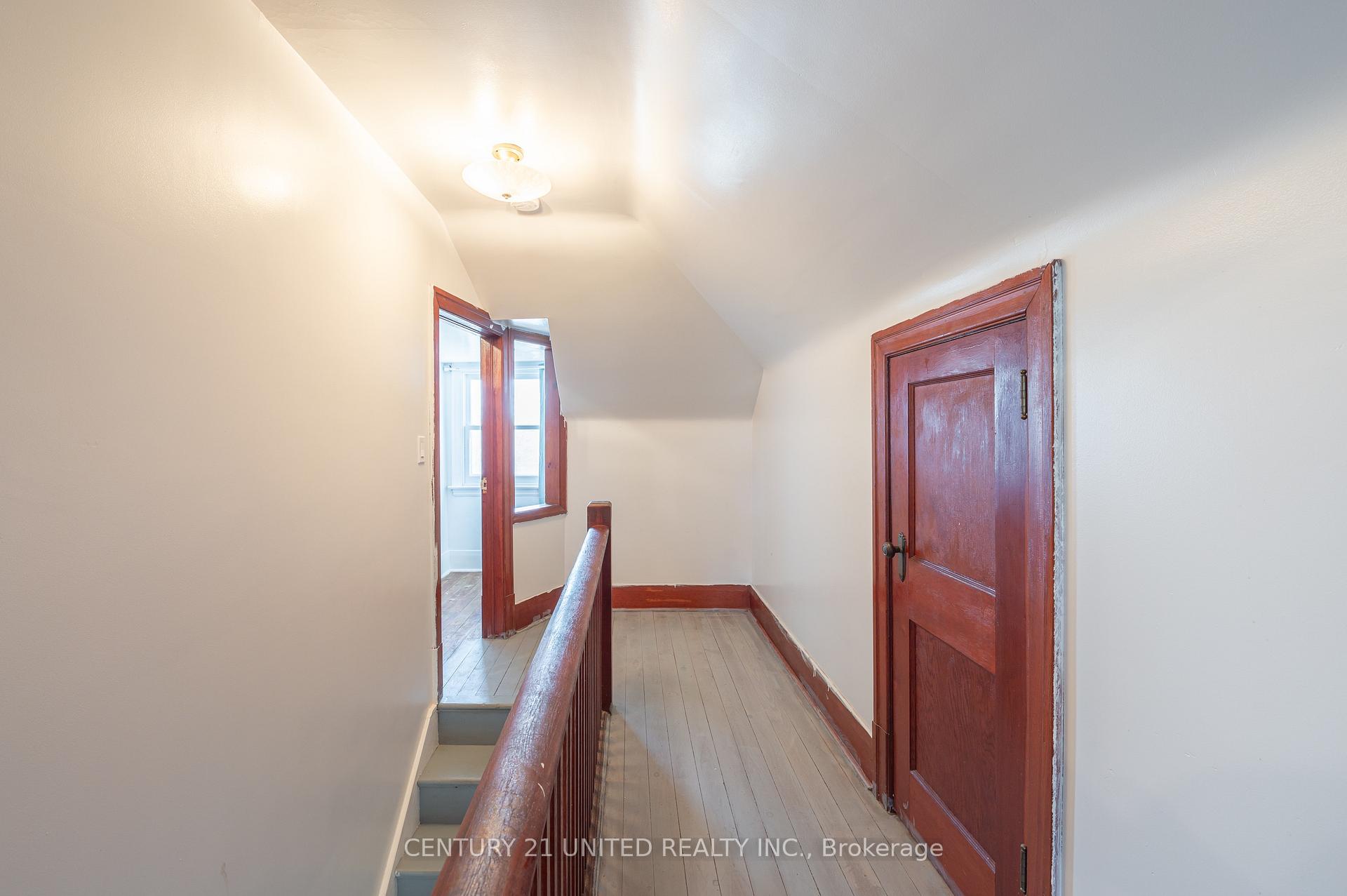 Photo 27 of 741 Third Avenue, Peterborough, Otonabee Ward 1 — HOMEH
