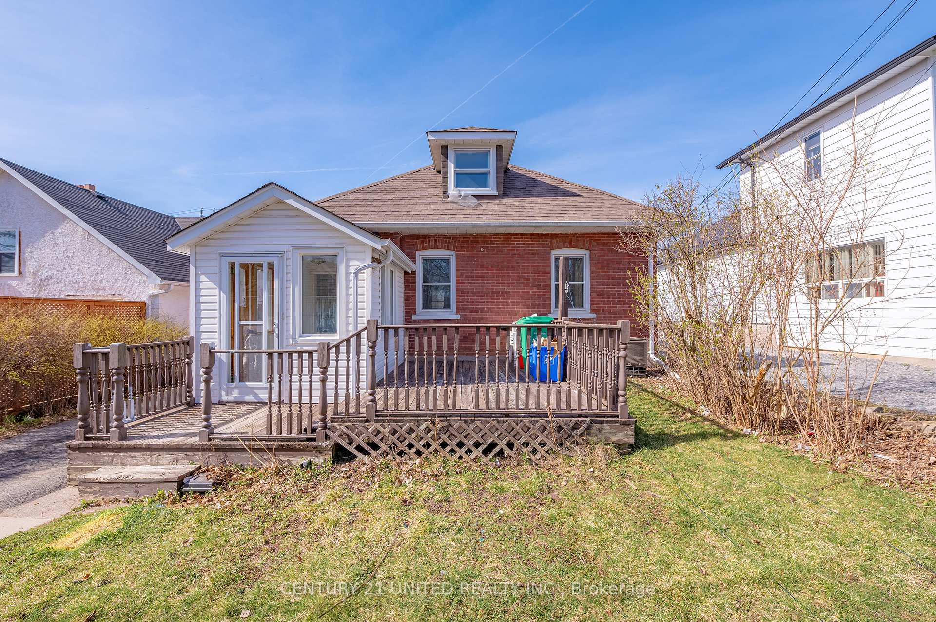Photo 32 of 741 Third Avenue, Peterborough, Otonabee Ward 1 — HOMEH