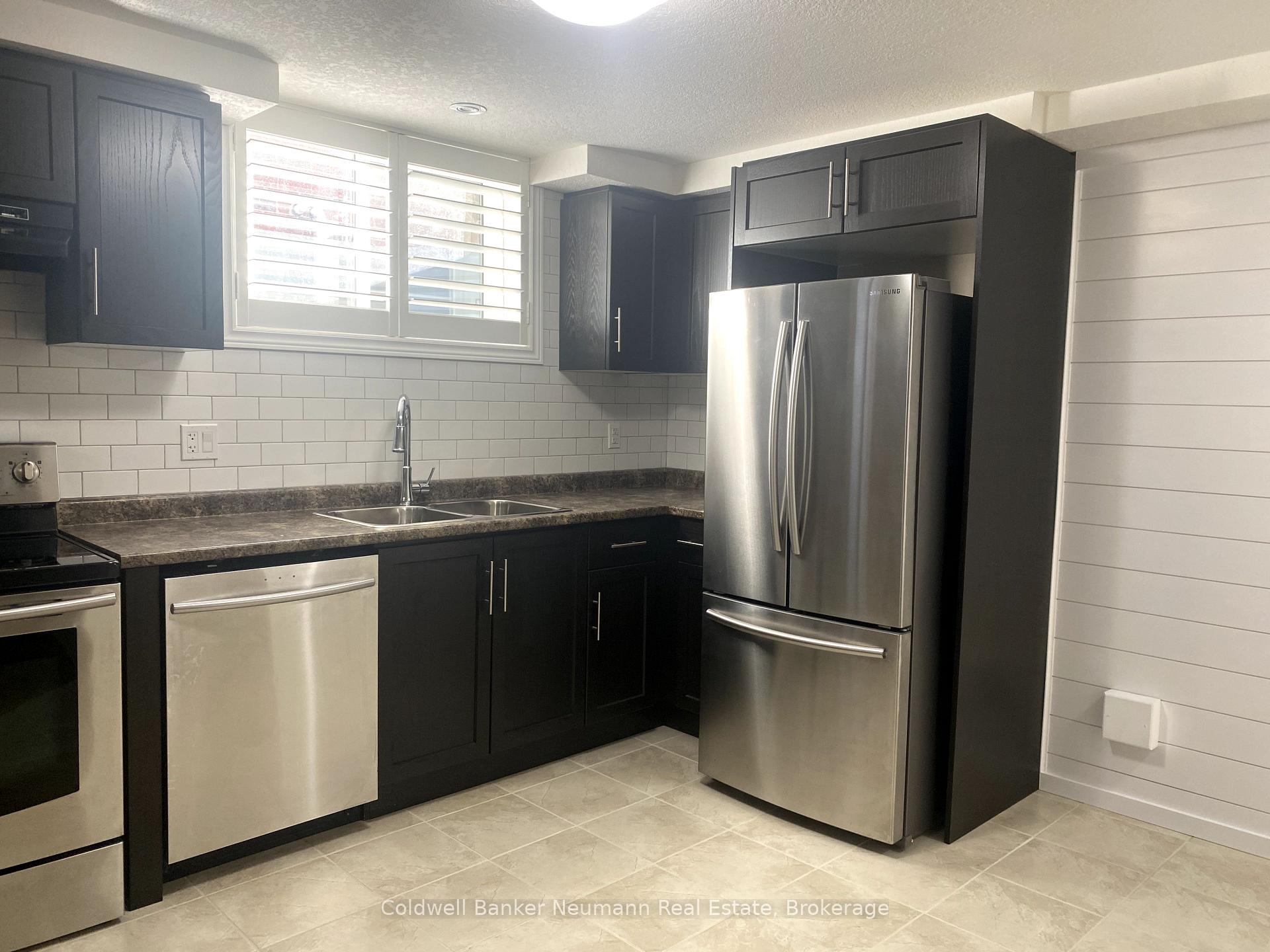 Photo 2 of 100 Marshall Drive, Guelph, Grange Road — HOMEH