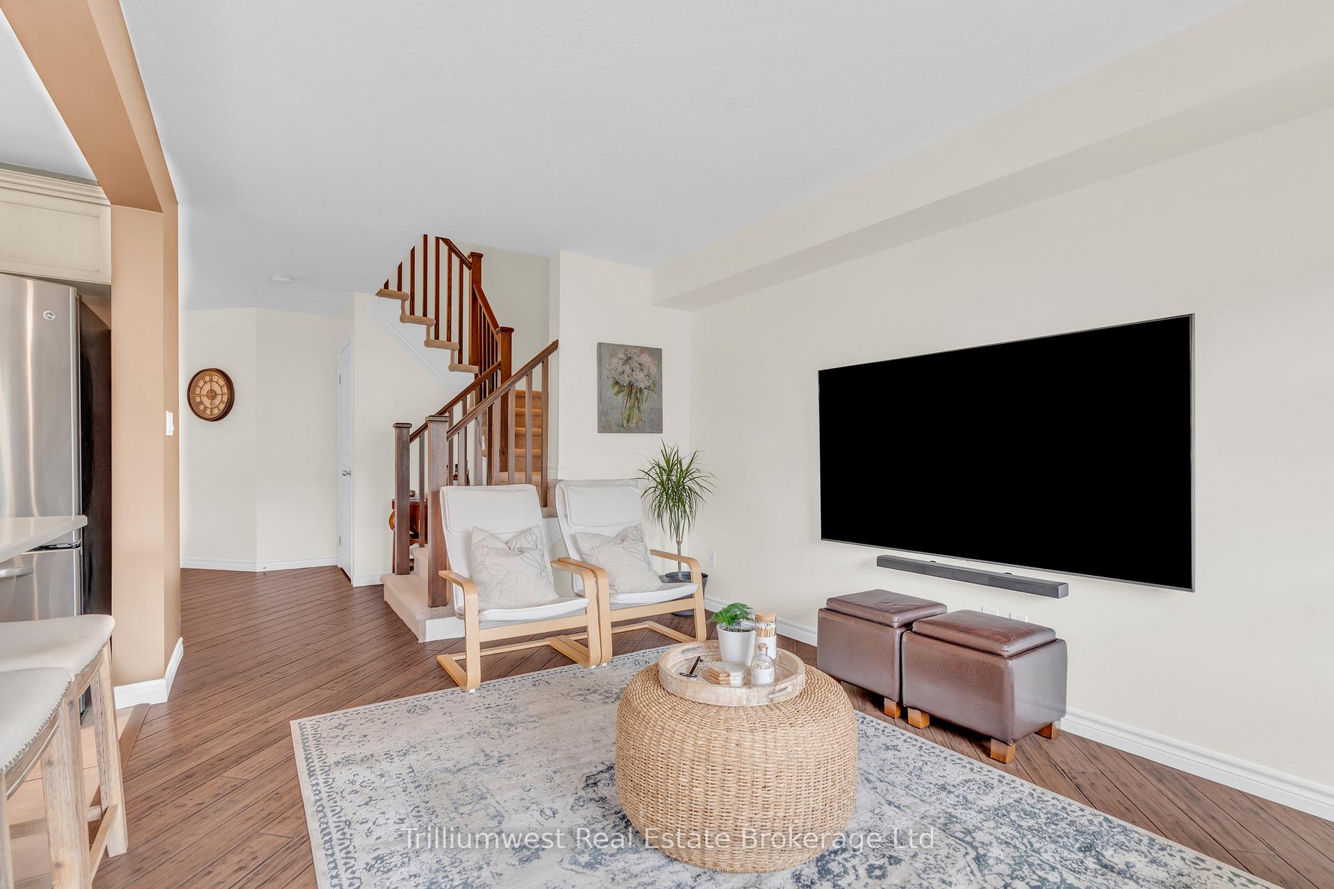 Photo 11 of 210 Couling Crescent, Guelph, Grange Road — HOMEH