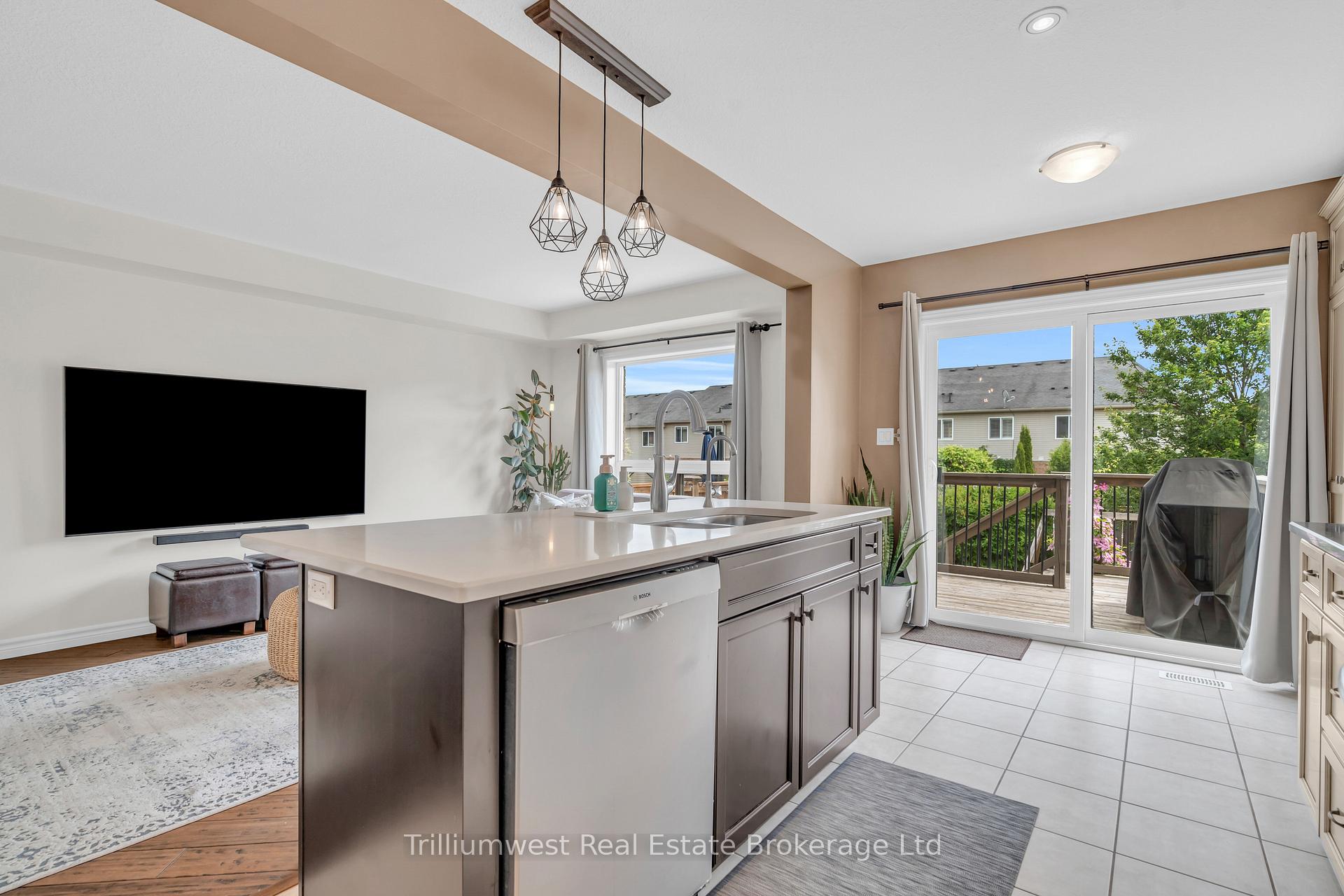 Photo 14 of 210 Couling Crescent, Guelph, Grange Road — HOMEH