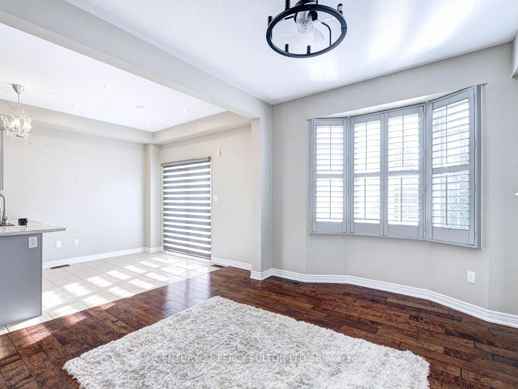Photo 15 of 61 Bousfield Rise, Hamilton, Waterdown — HOMEH