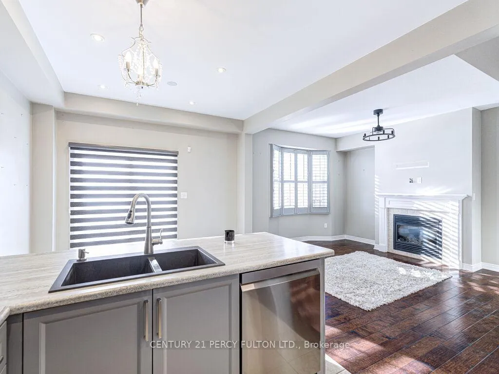 Photo 19 of 61 Bousfield Rise, Hamilton, Waterdown — HOMEH