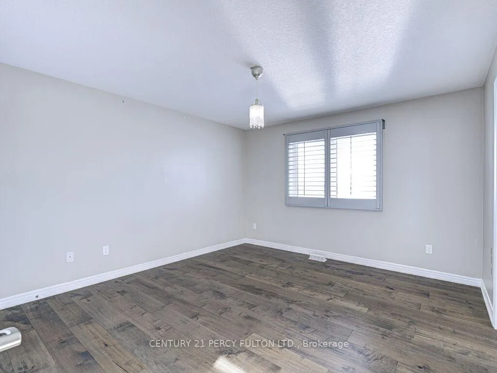 Photo 25 of 61 Bousfield Rise, Hamilton, Waterdown — HOMEH