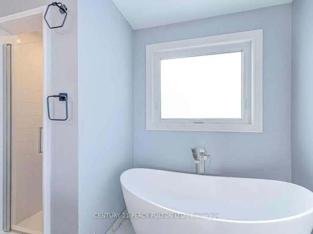 Photo 31 of 61 Bousfield Rise, Hamilton, Waterdown — HOMEH