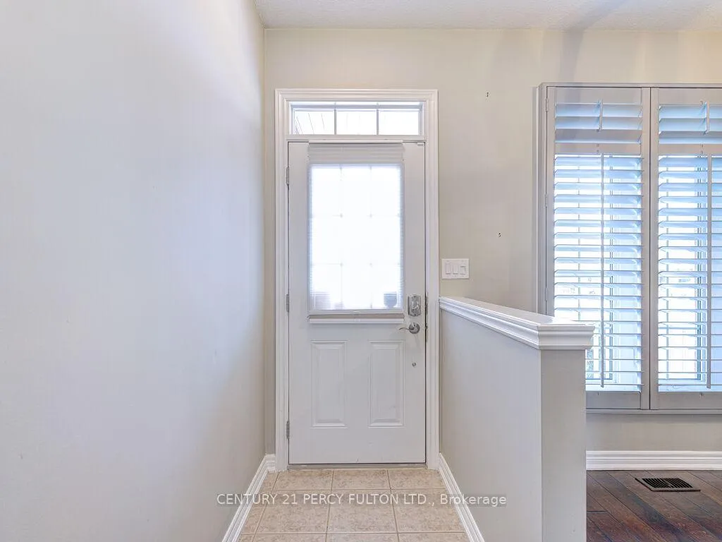 Photo 41 of 61 Bousfield Rise, Hamilton, Waterdown — HOMEH
