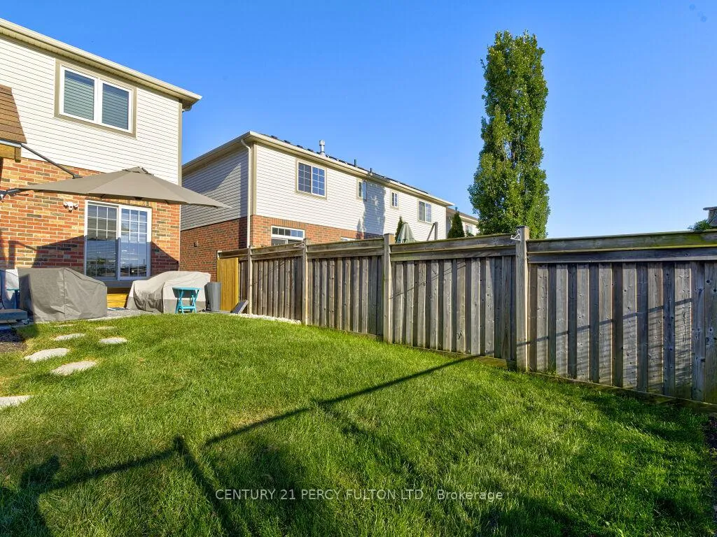 Photo 43 of 61 Bousfield Rise, Hamilton, Waterdown — HOMEH