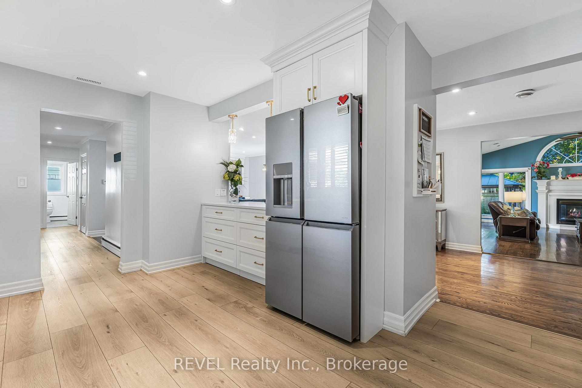 Photo 10 of 5 Cherryhill Drive, Grimsby, Grimsby East — HOMEH