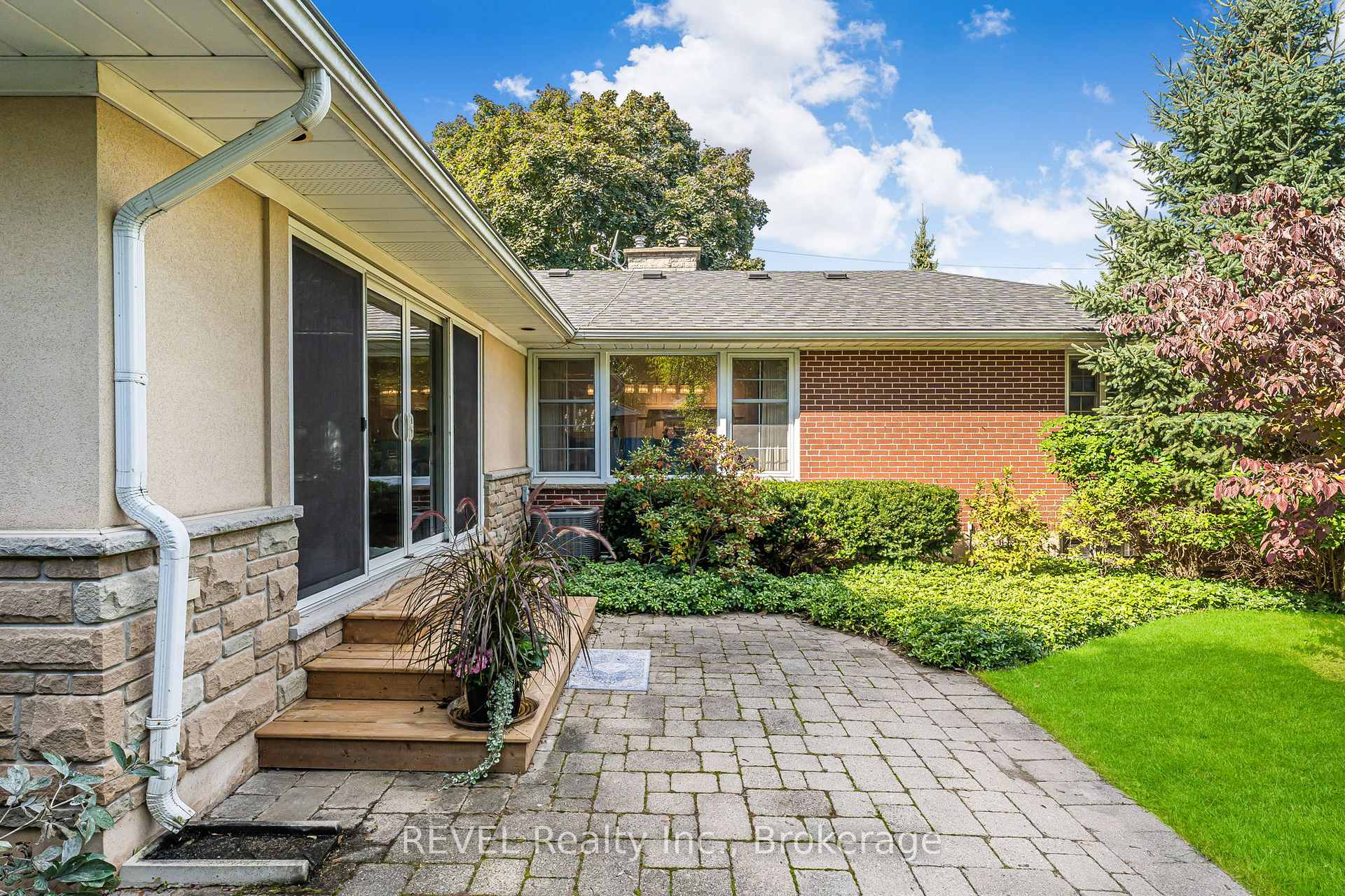 Photo 31 of 5 Cherryhill Drive, Grimsby, Grimsby East — HOMEH